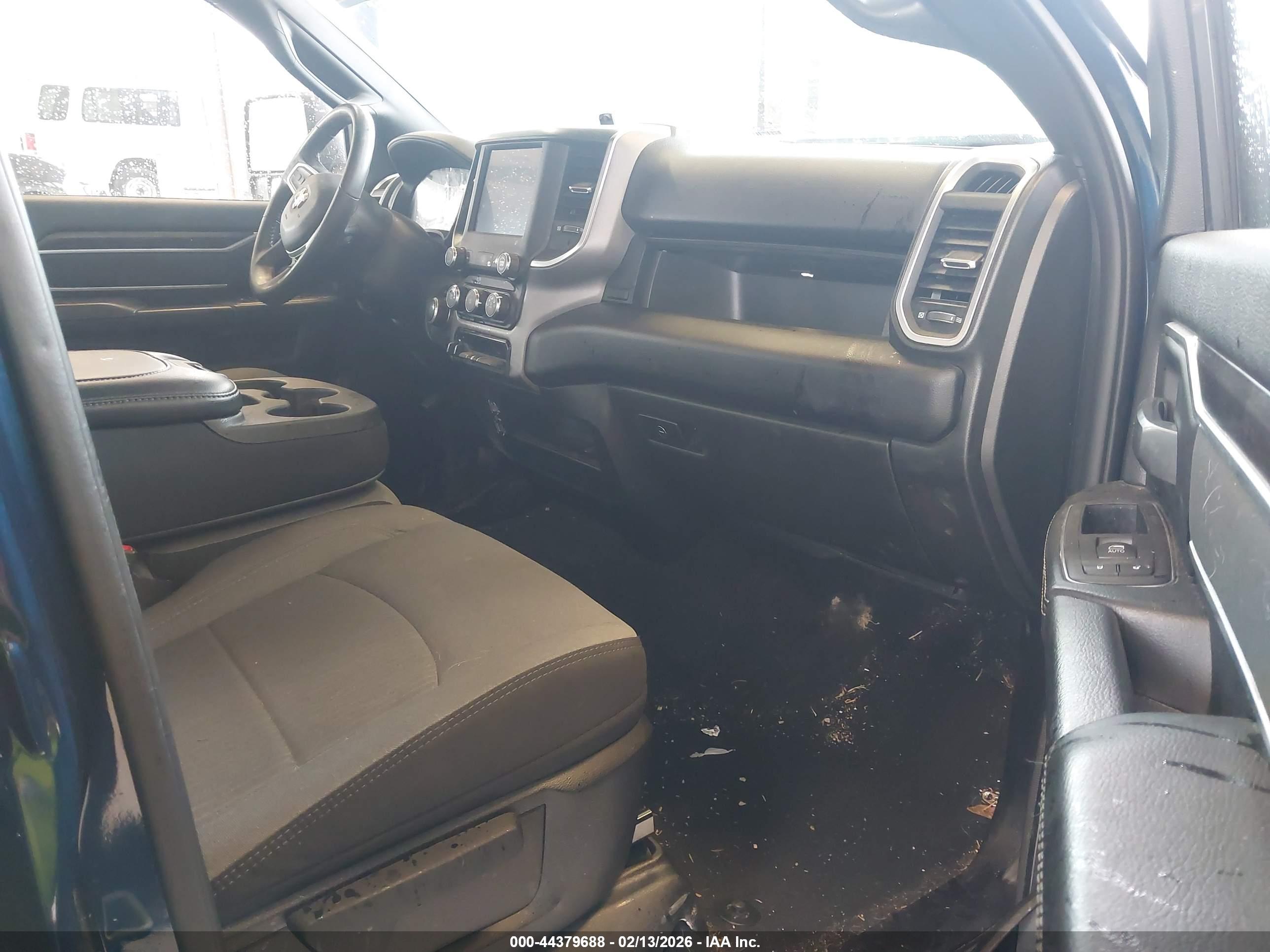 RAM 2500 image 5