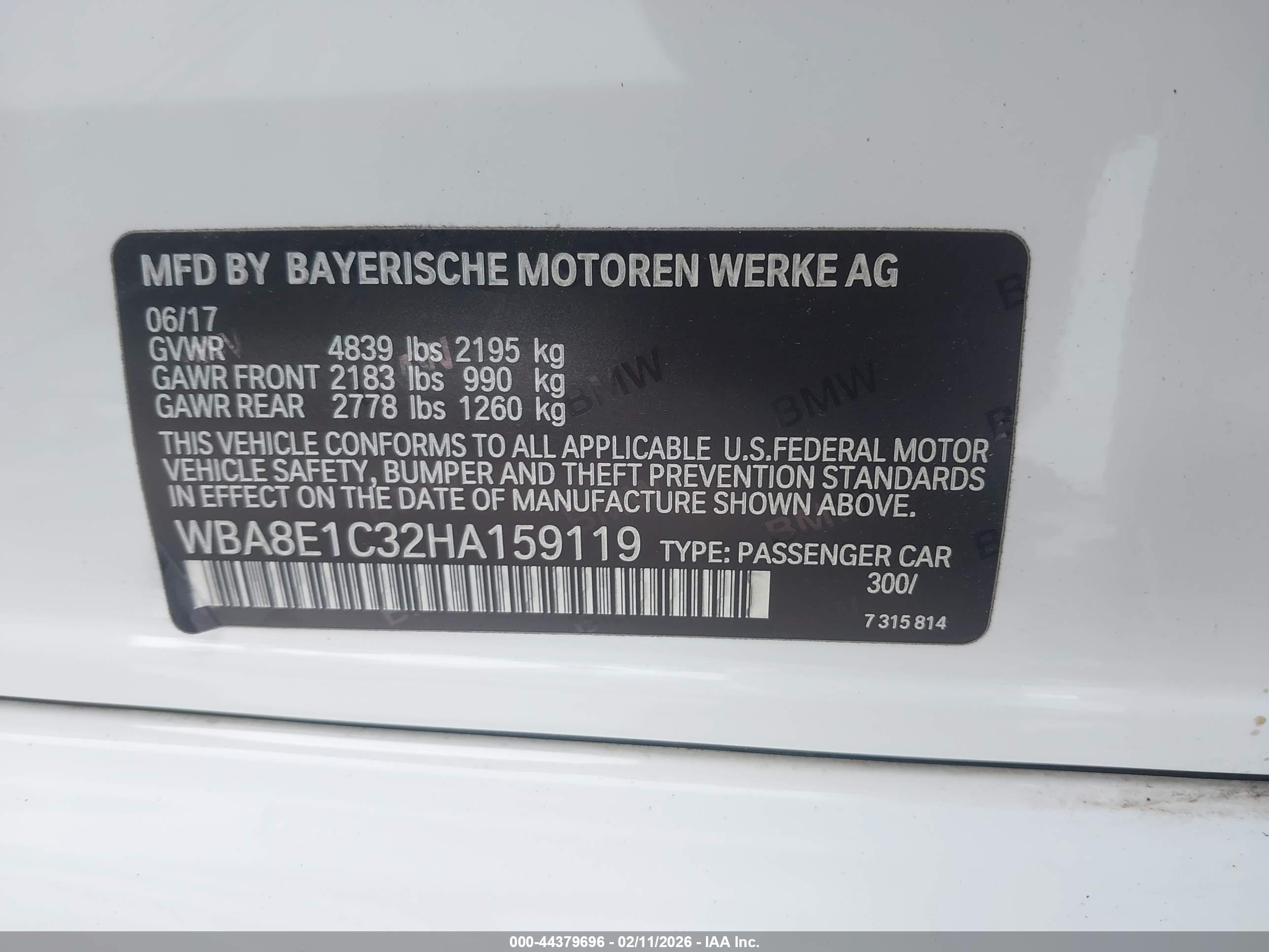 BMW 330E image 9