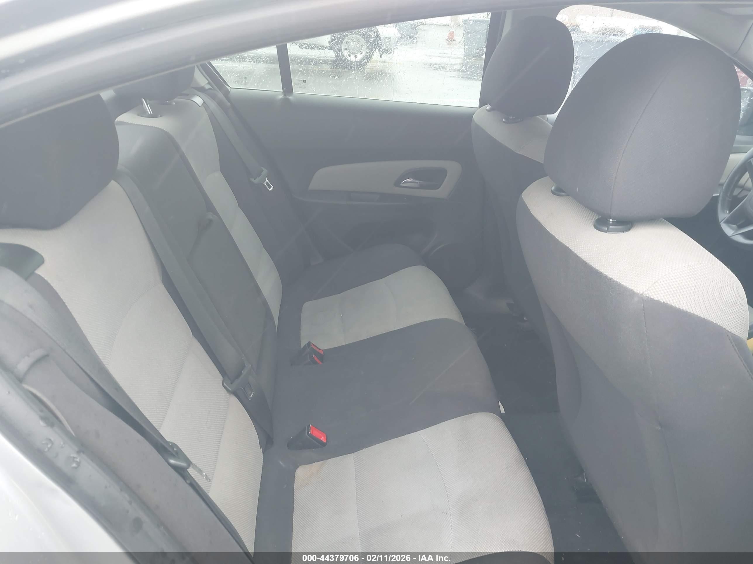 CHEVROLET CRUZE image 8