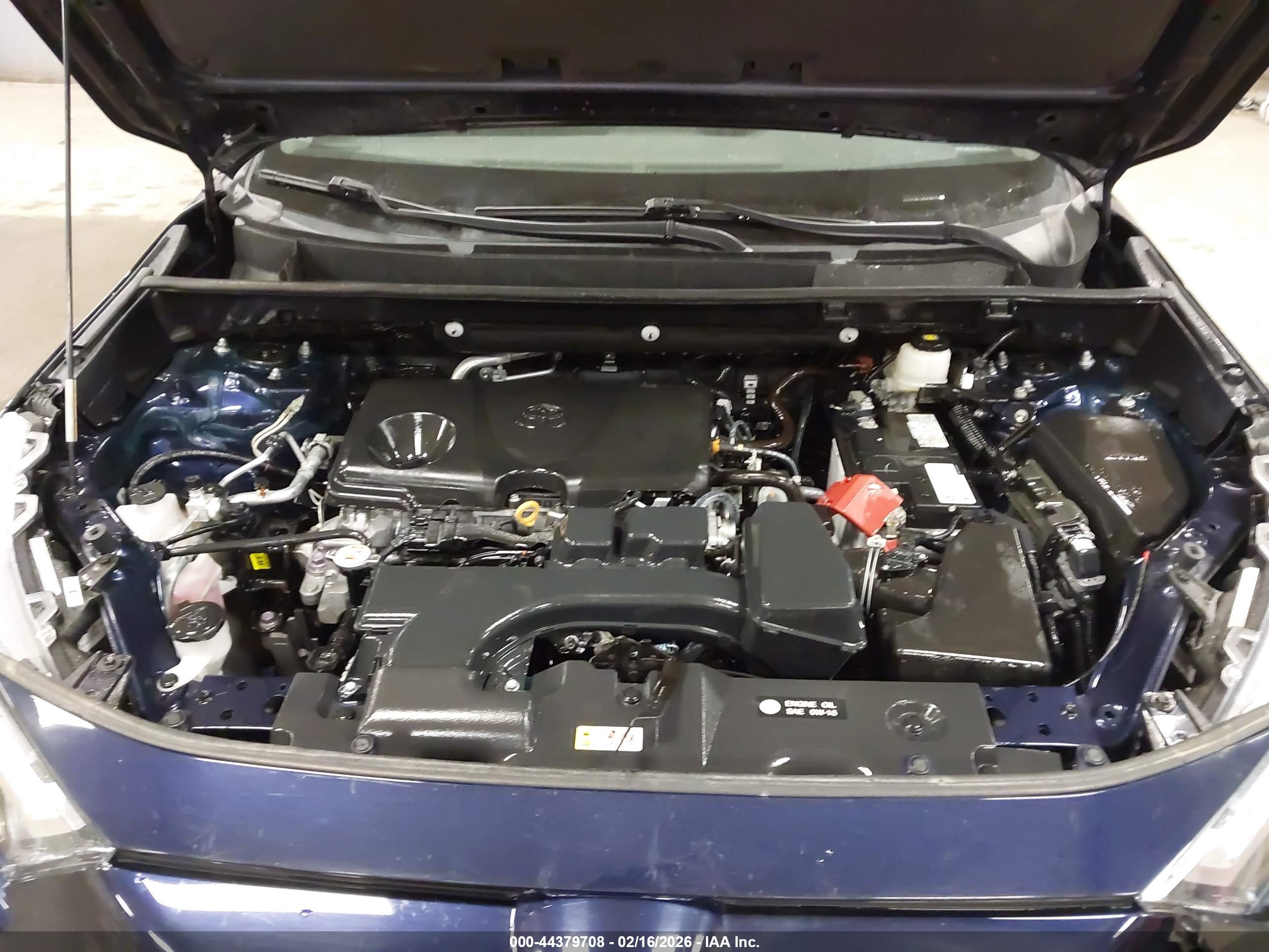 TOYOTA RAV4 image 10