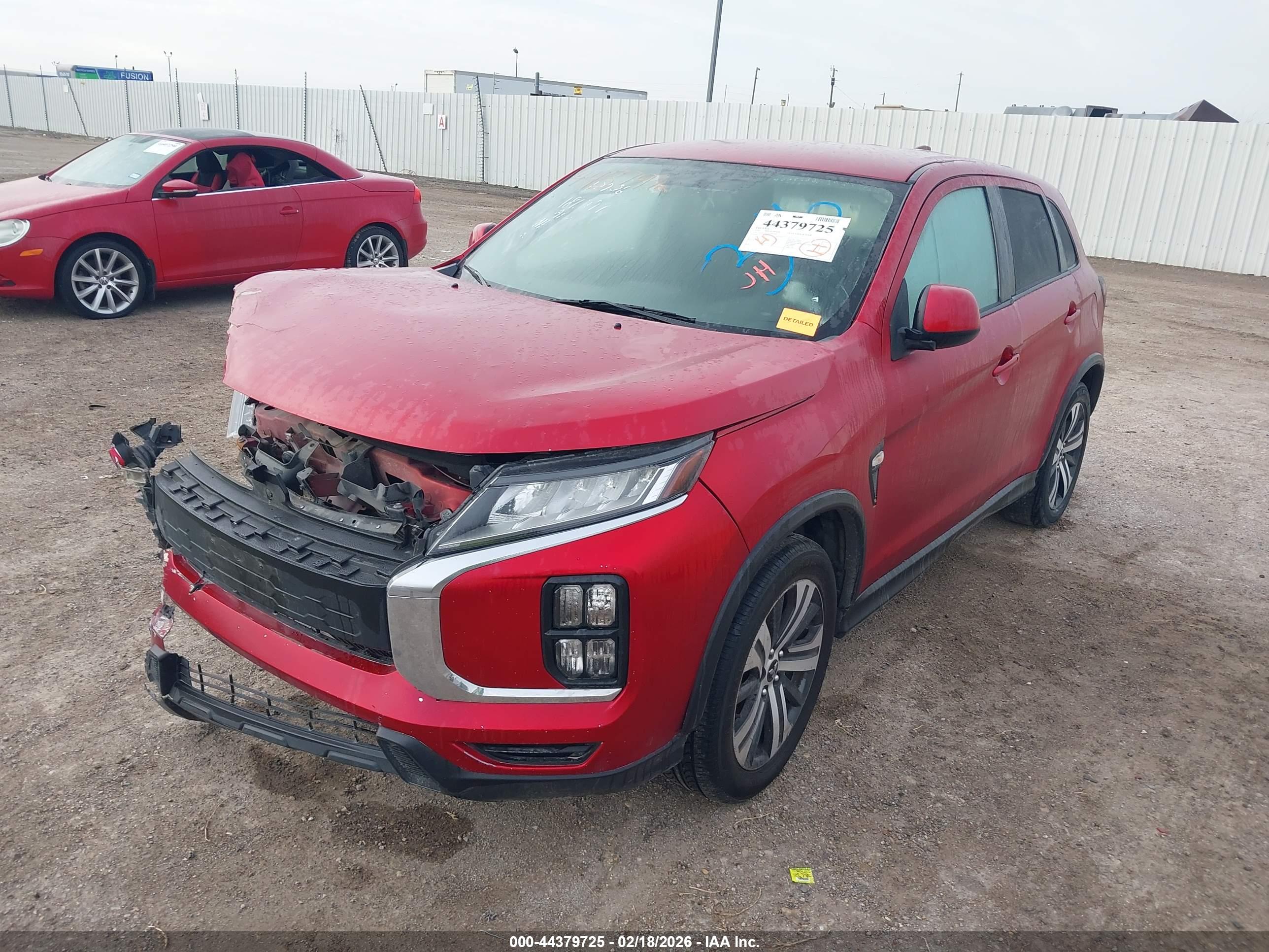 MITSUBISHI OUTLANDER image 2