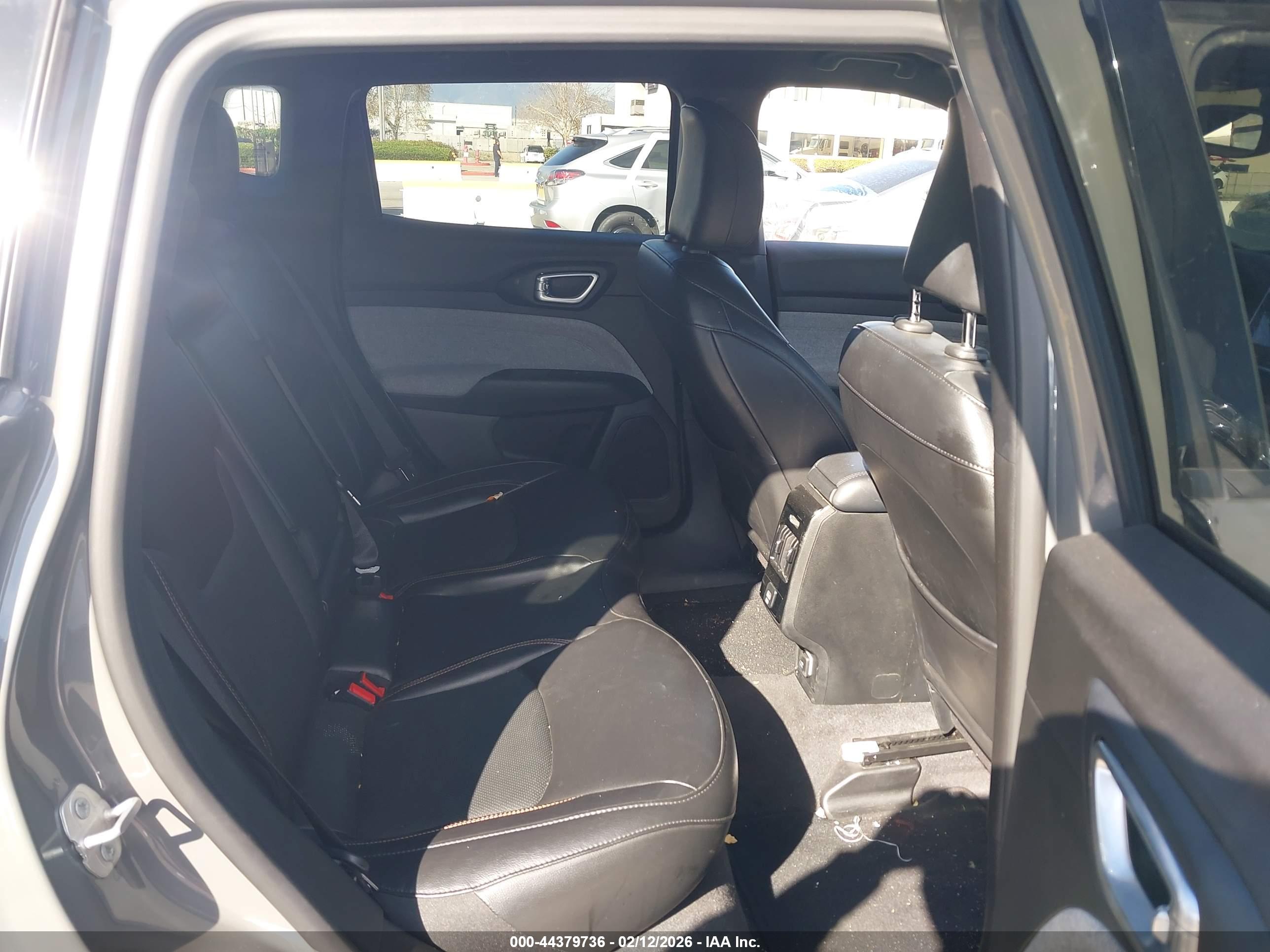 JEEP COMPASS image 8