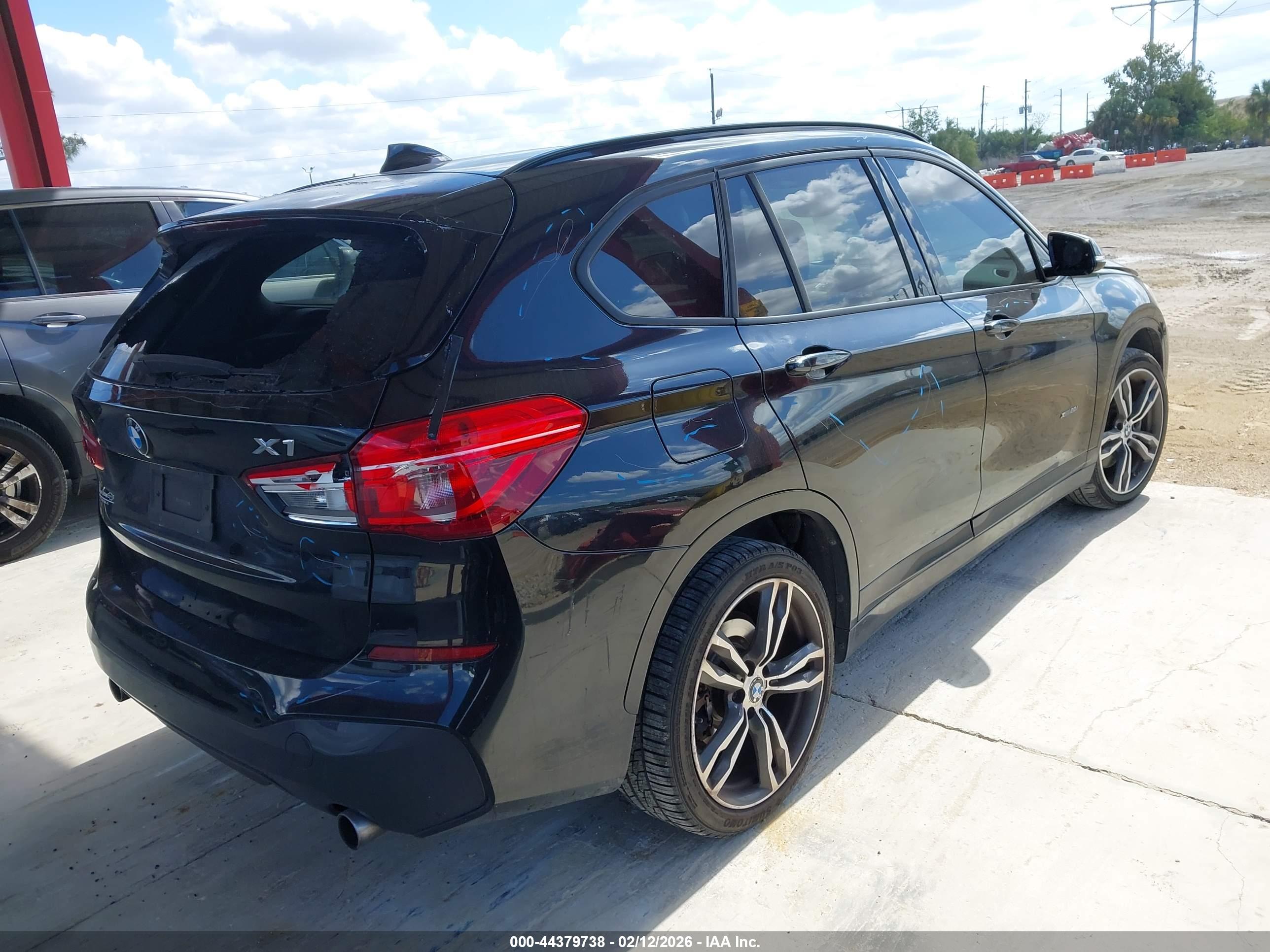 BMW X1 image 4