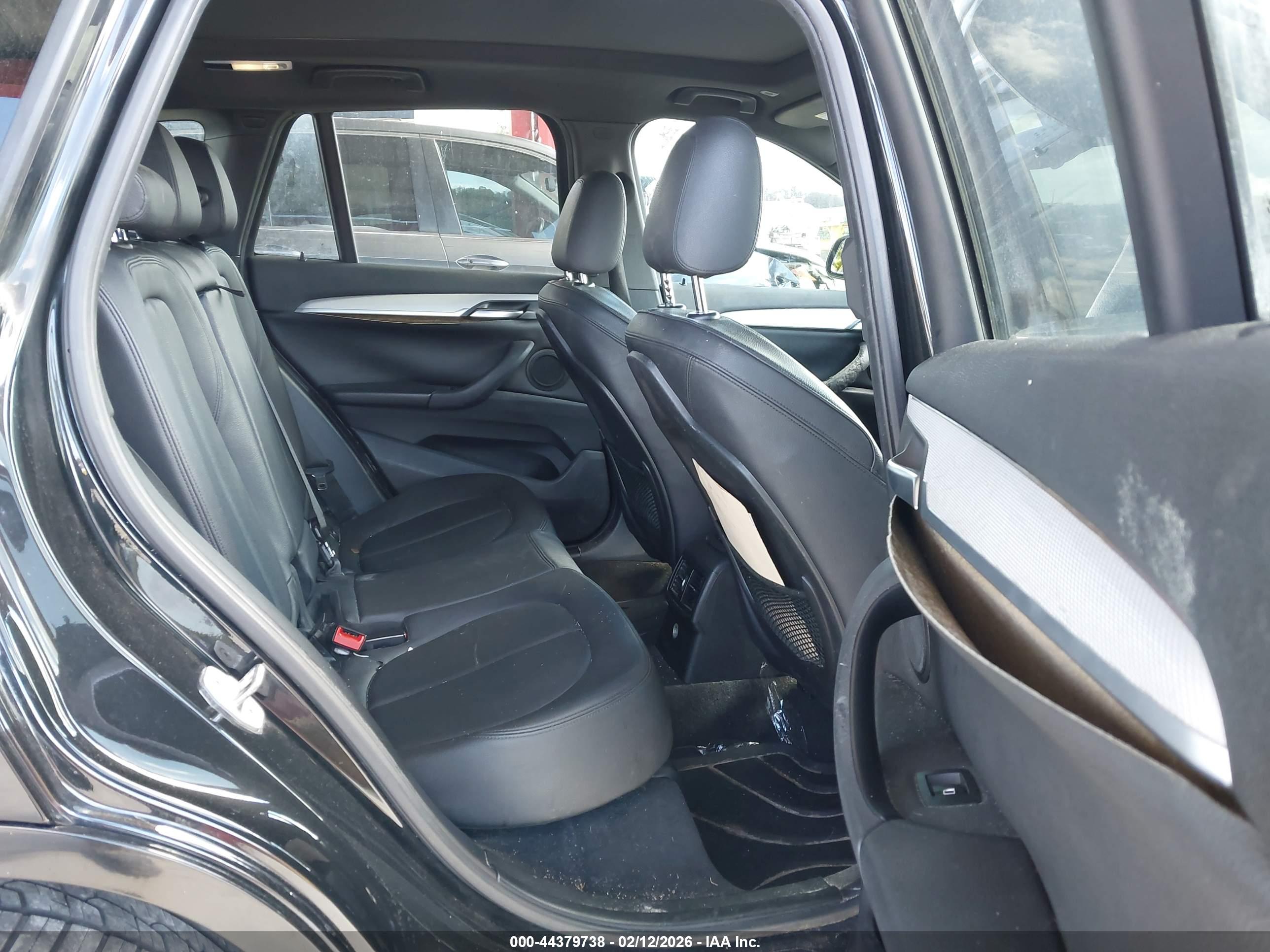 BMW X1 image 8