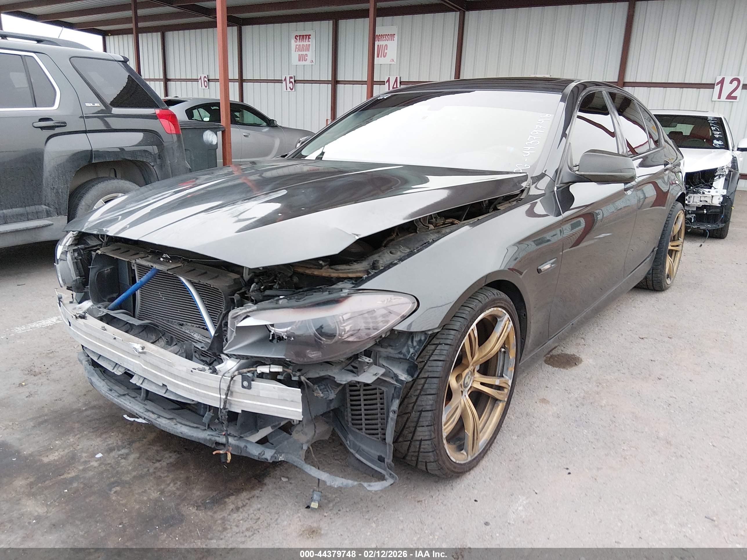 BMW 528I image 2