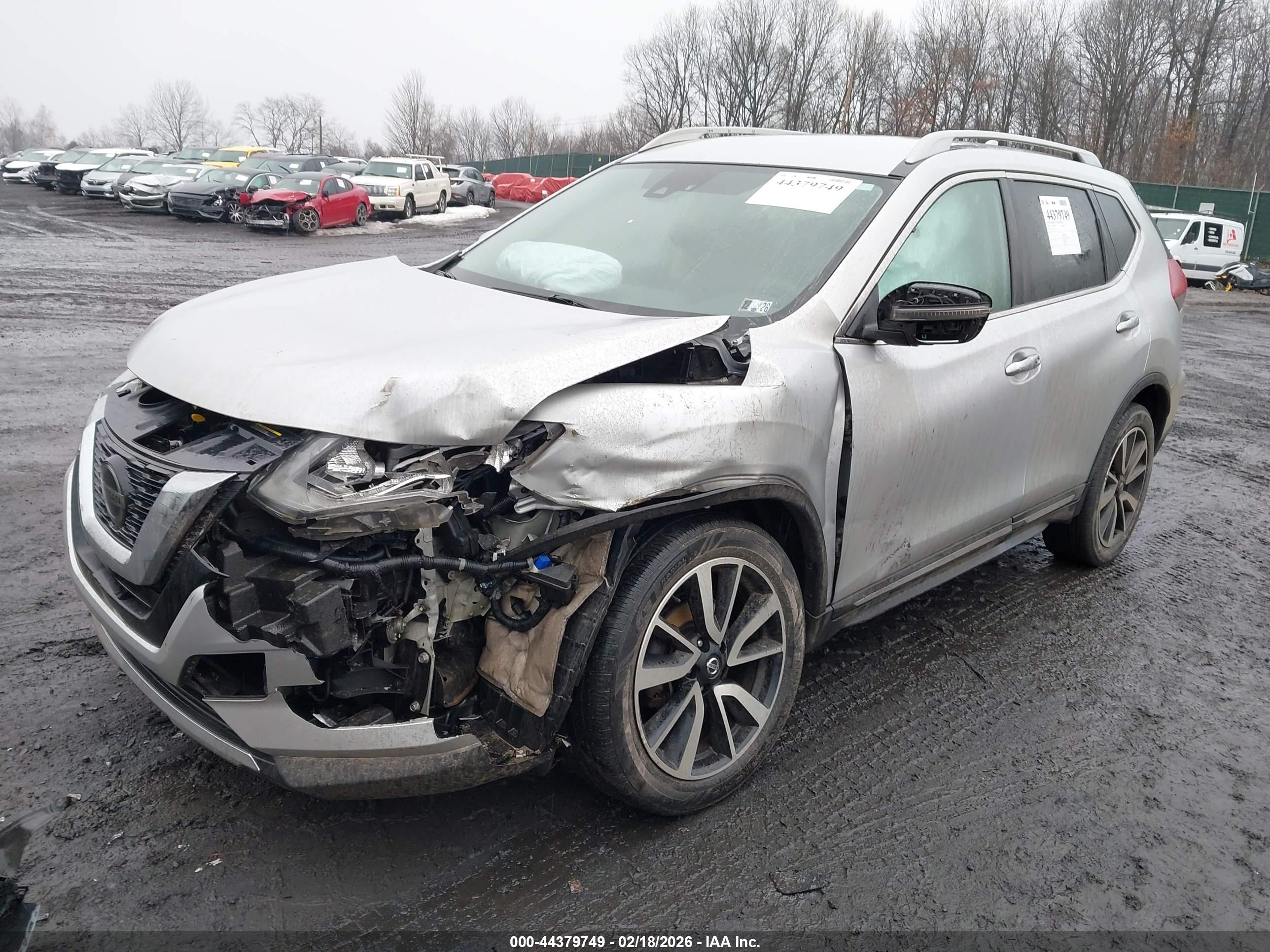 NISSAN ROGUE image 2