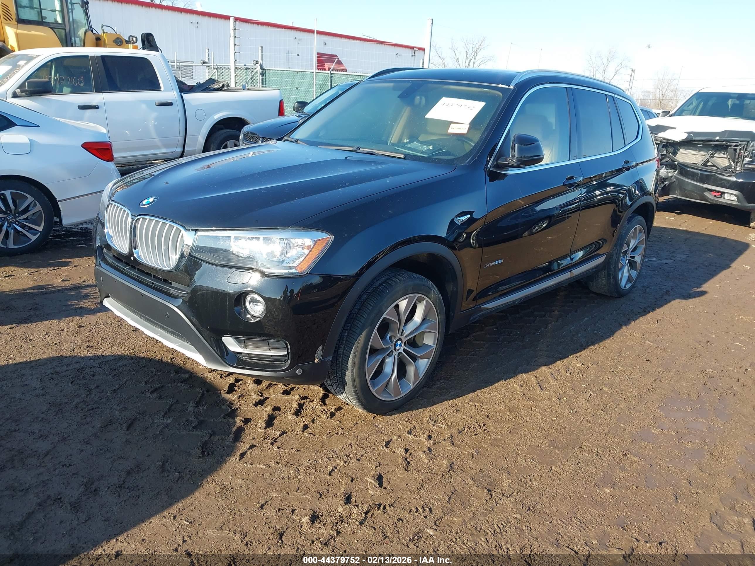 BMW X3 image 2