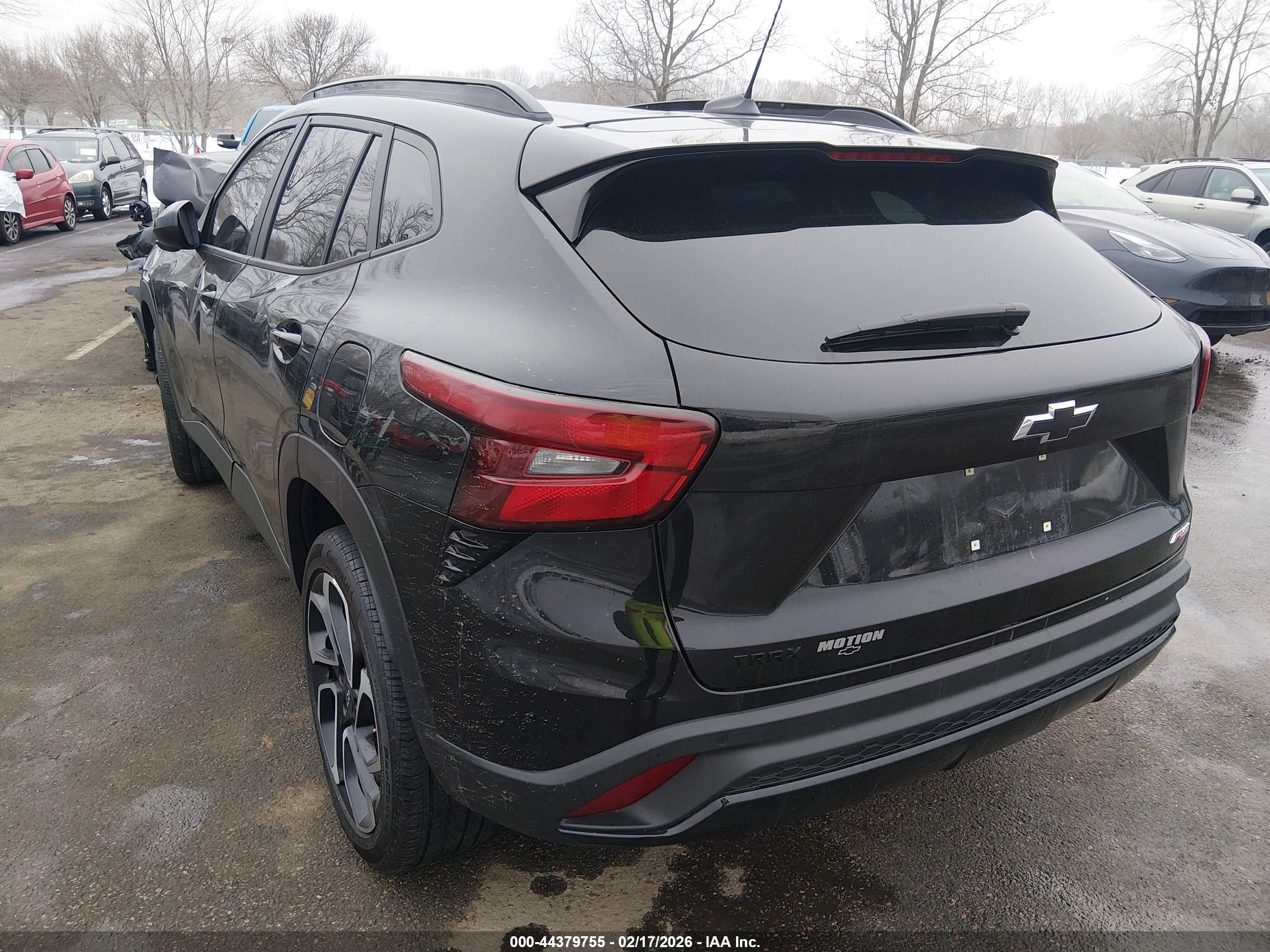 CHEVROLET TRAX image 3