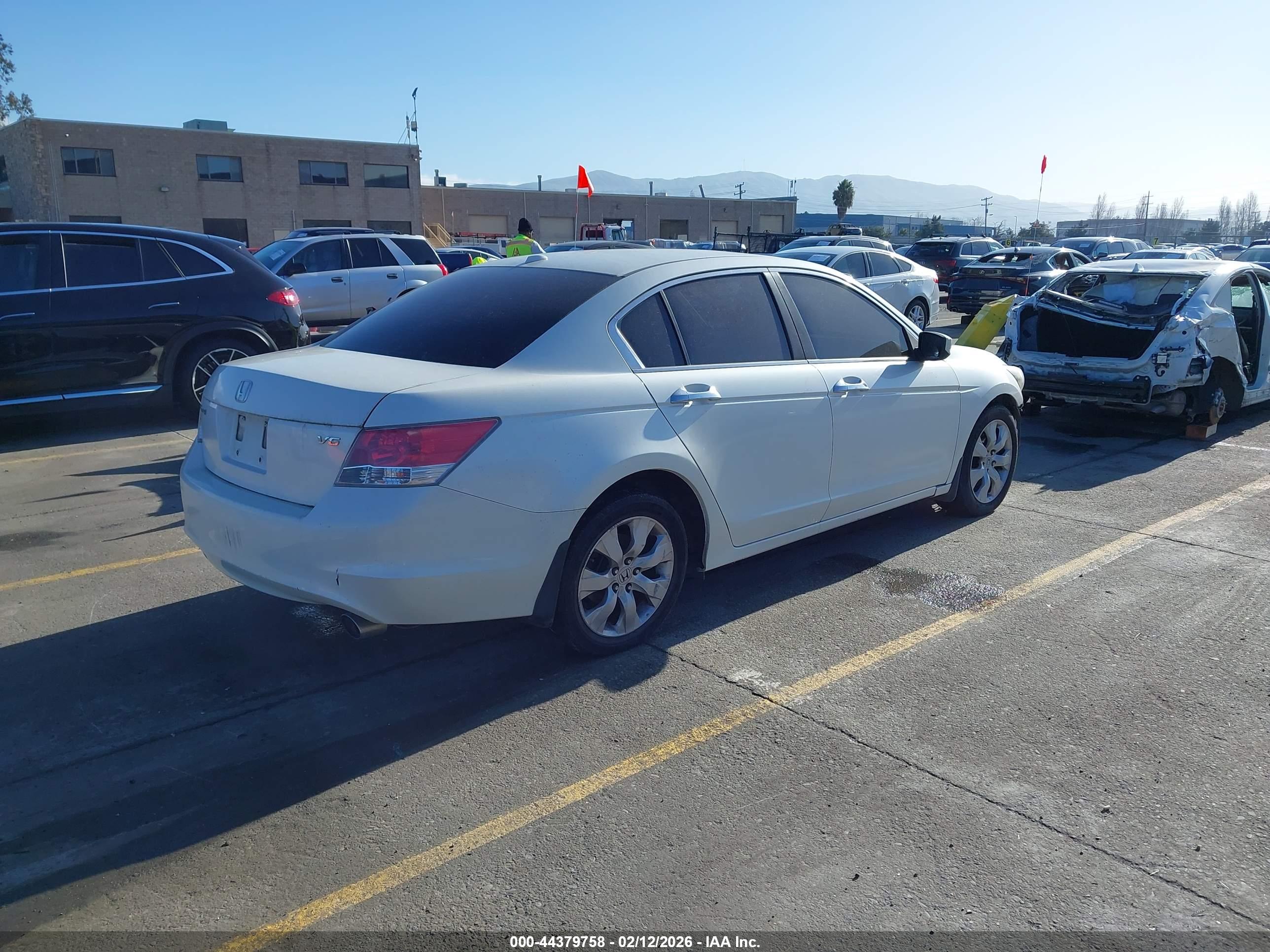 HONDA ACCORD image 4
