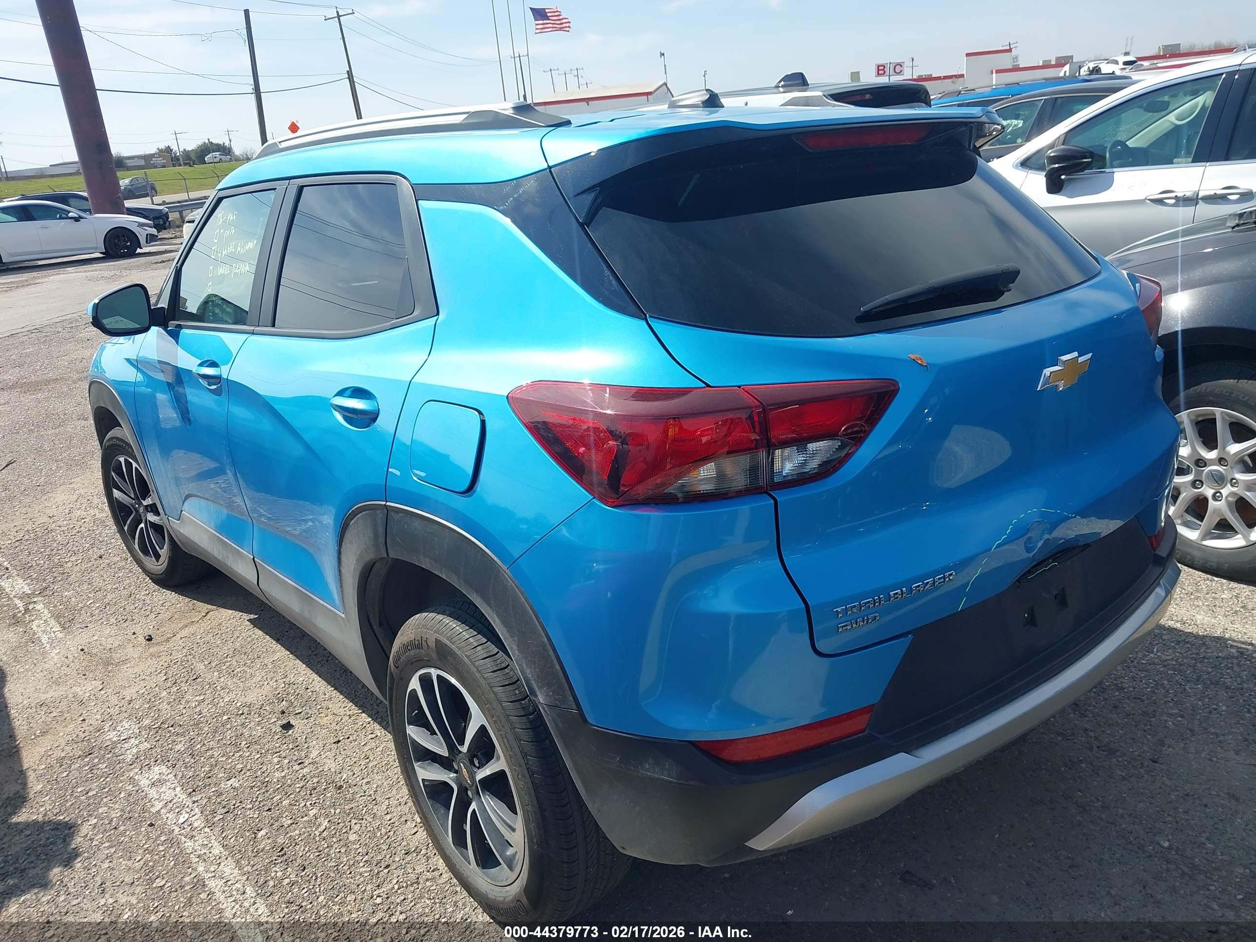 CHEVROLET TRAILBLAZER image 3