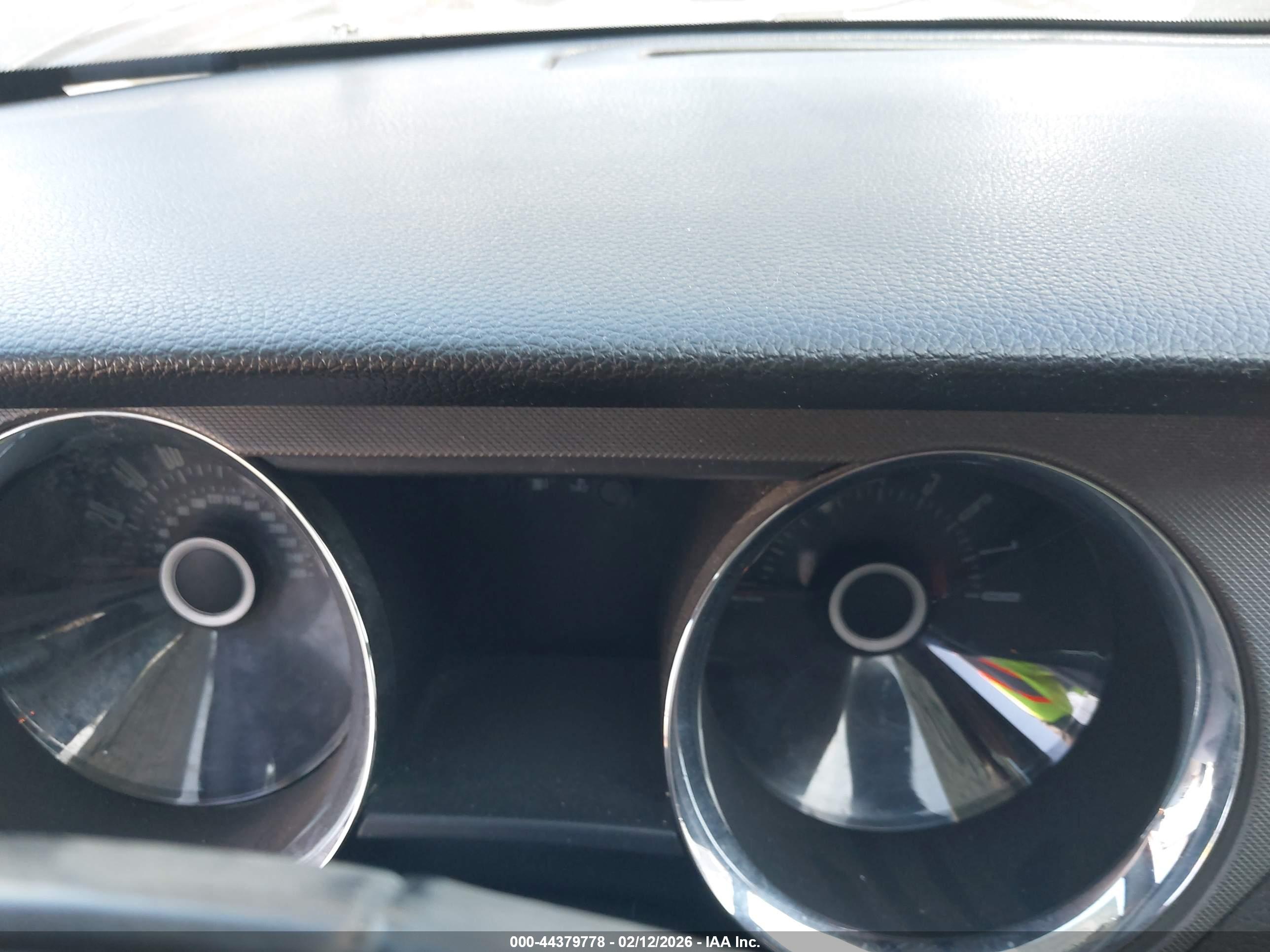 FORD MUSTANG image 7