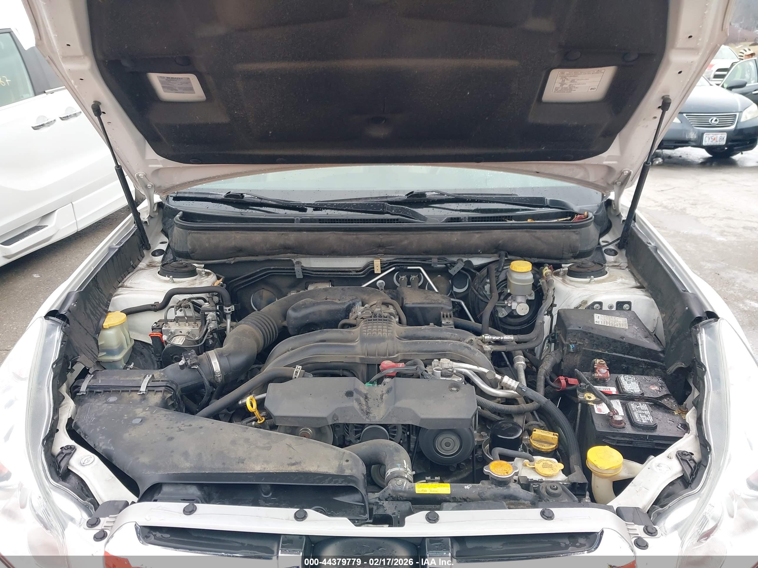 SUBARU OUTBACK image 10