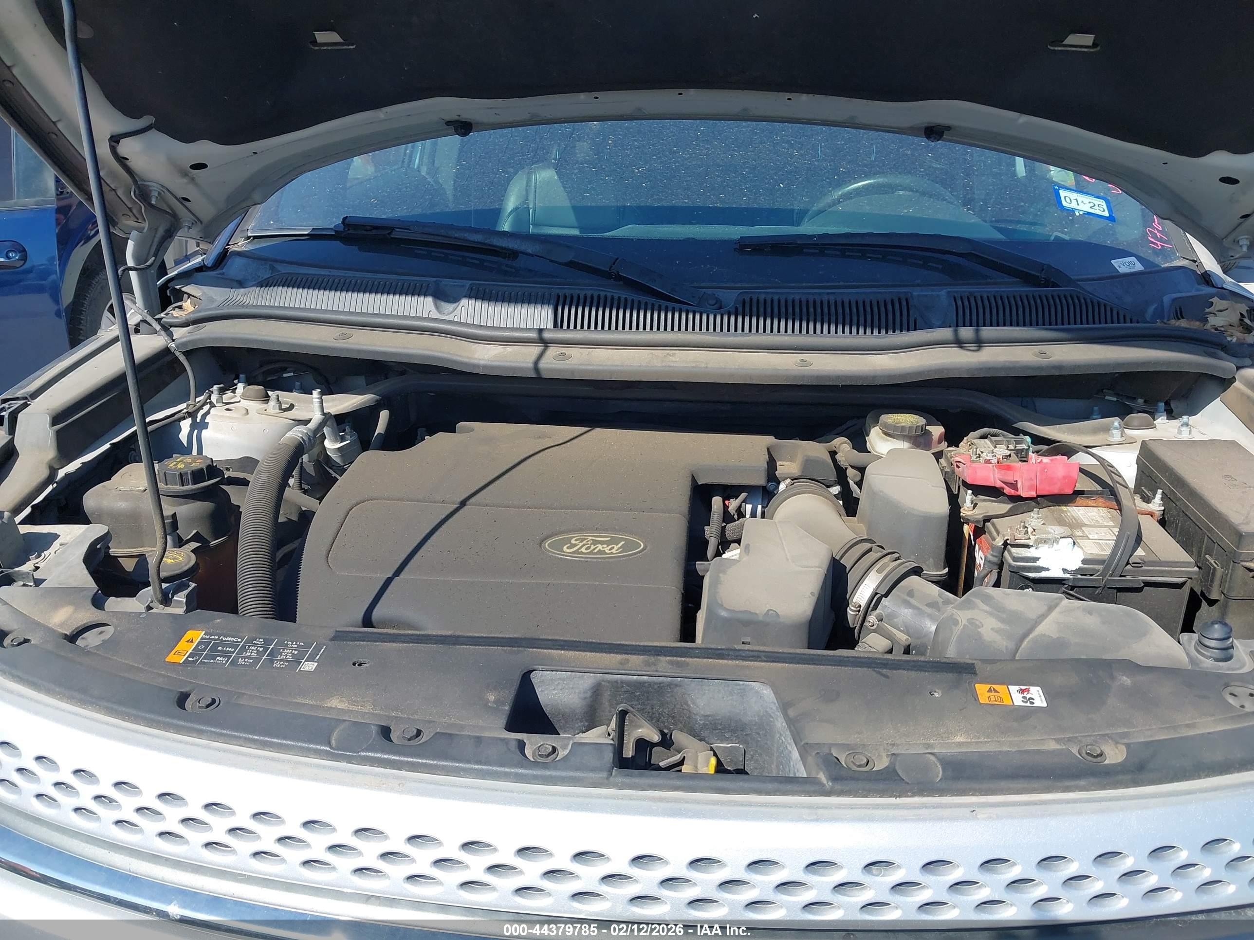 FORD EXPLORER image 10