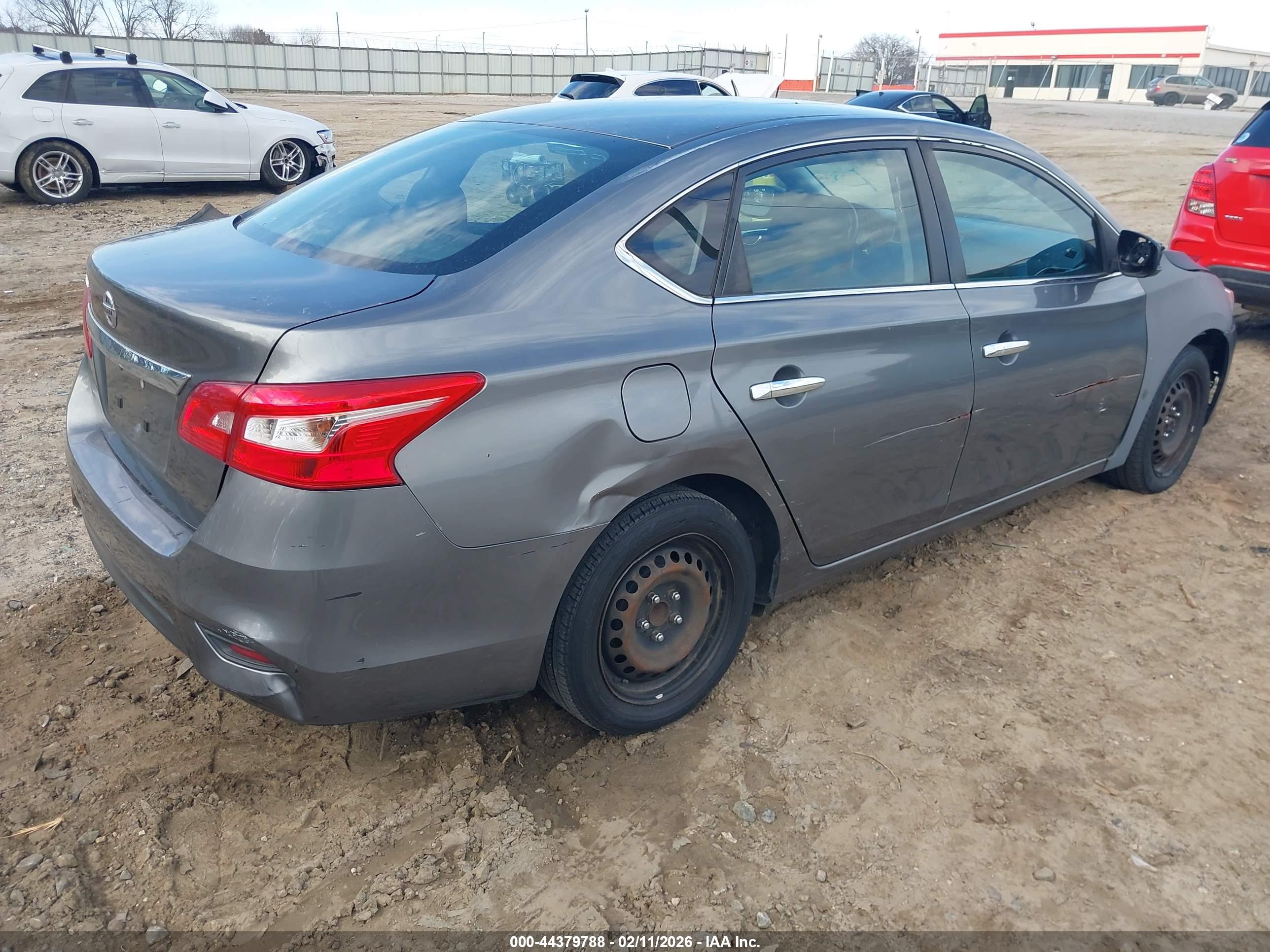 NISSAN SENTRA image 6