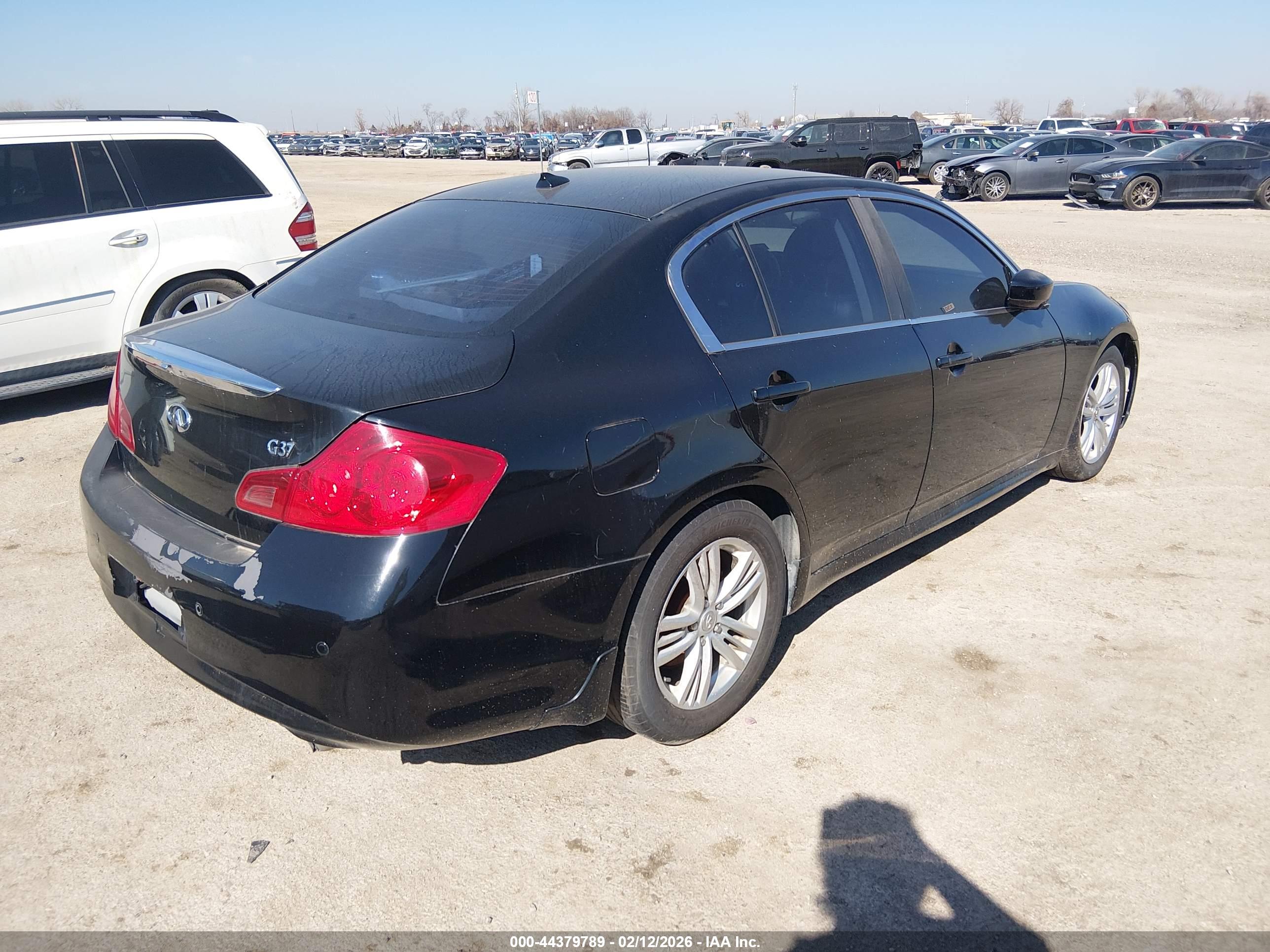 INFINITI G37X image 4