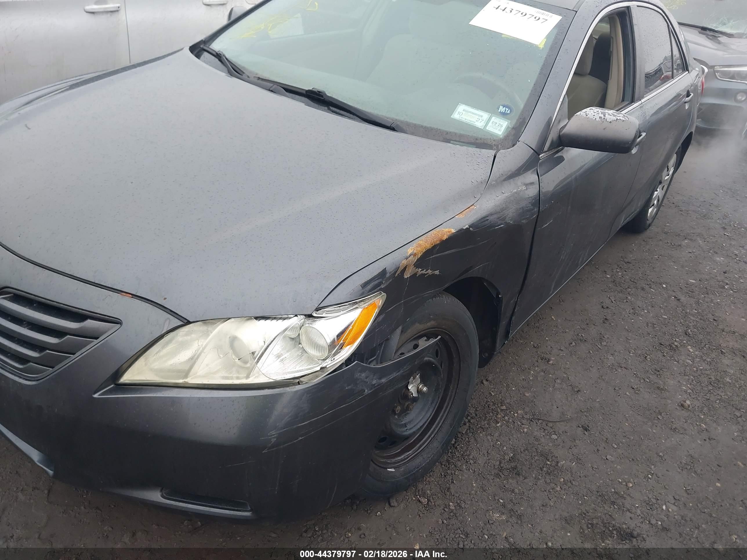 TOYOTA CAMRY image 6