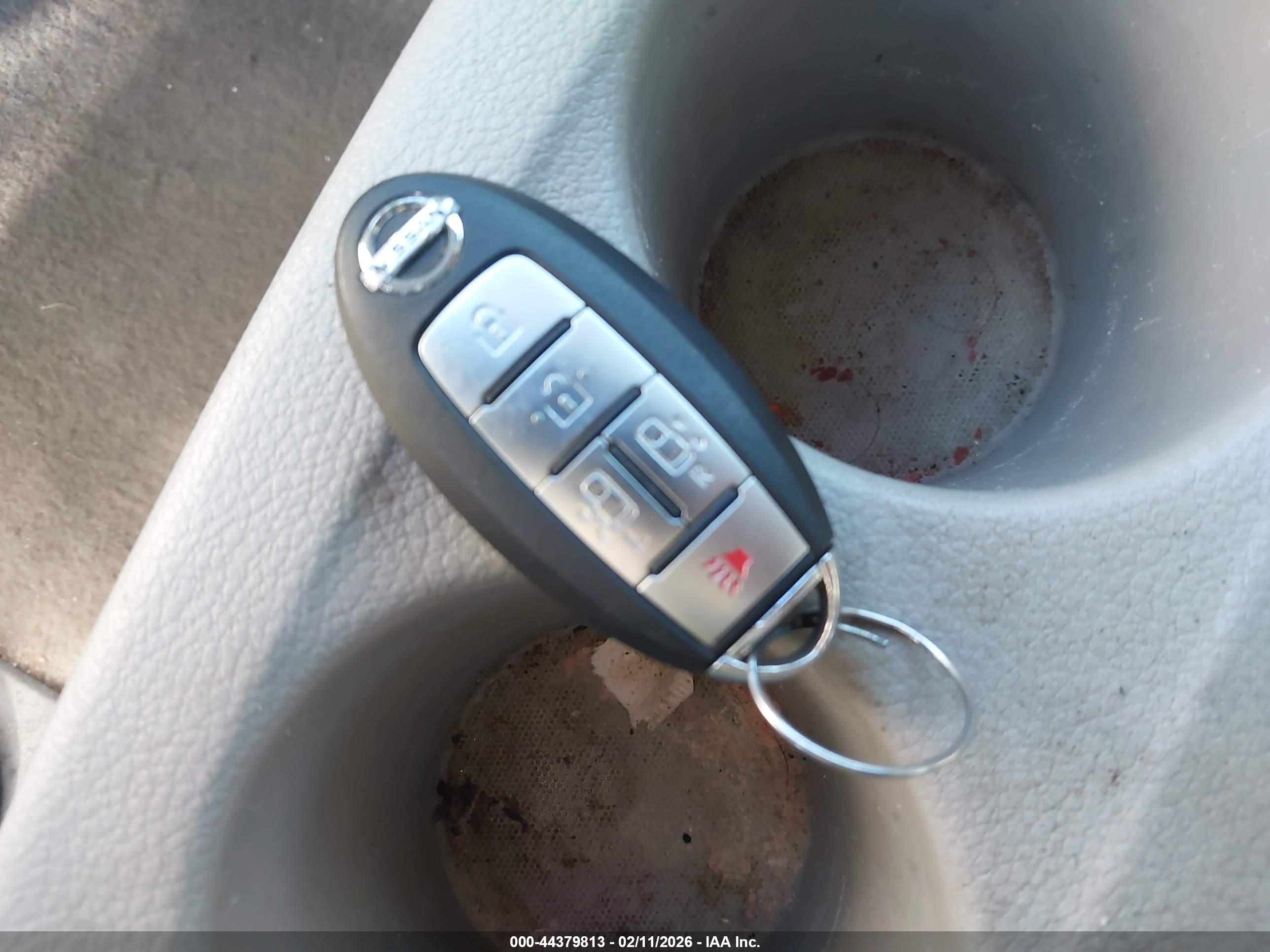 NISSAN QUEST image 11