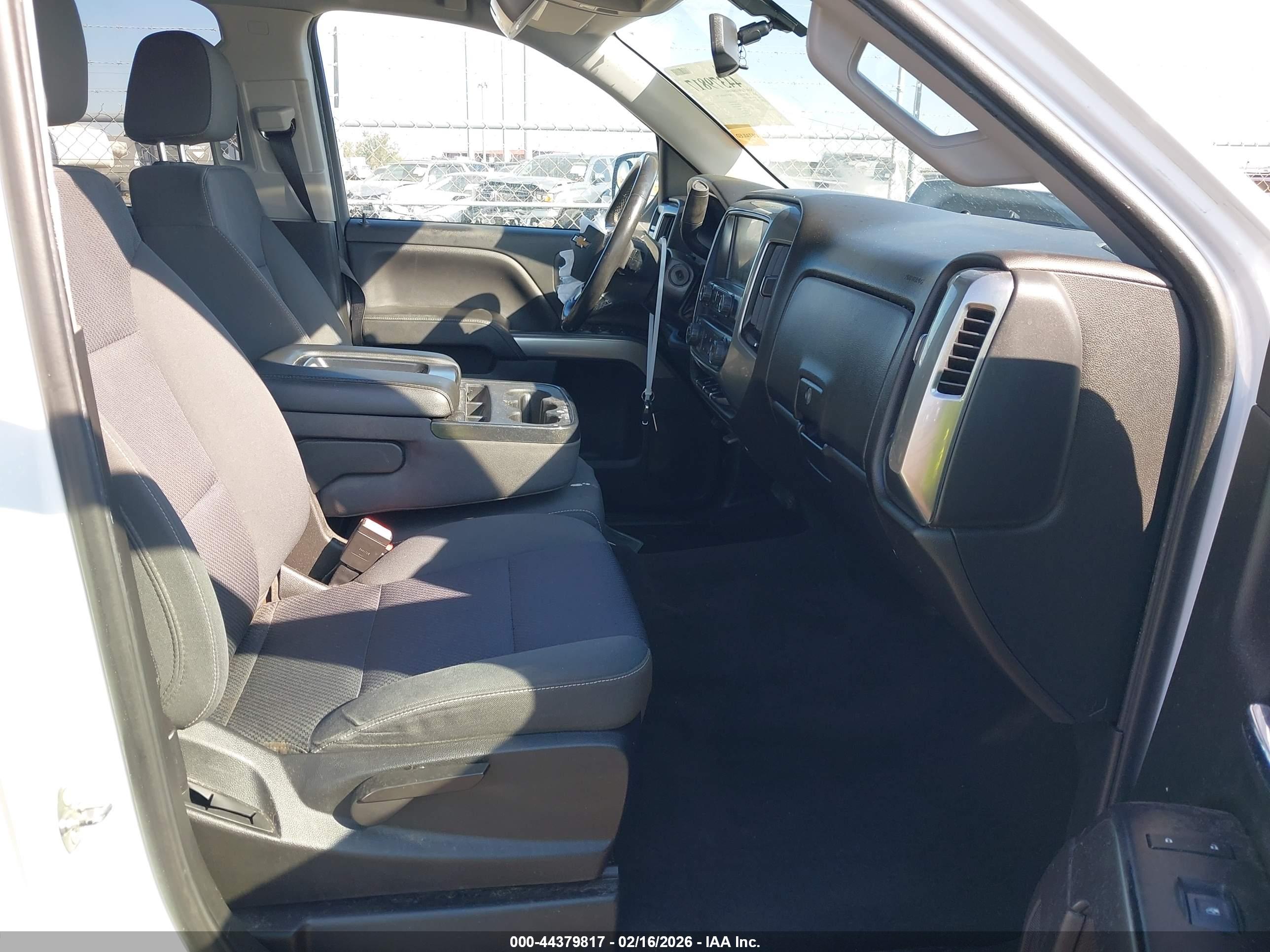CHEVROLET SILVERADO image 5