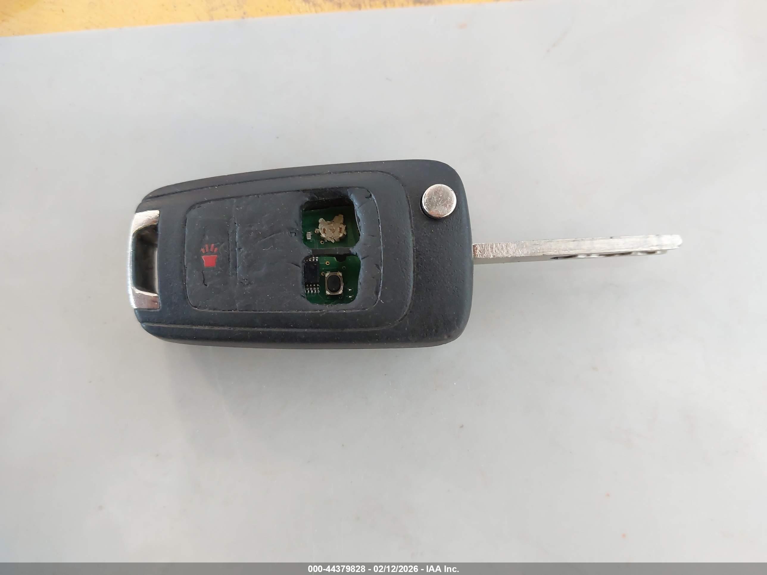 GMC TERRAIN image 11