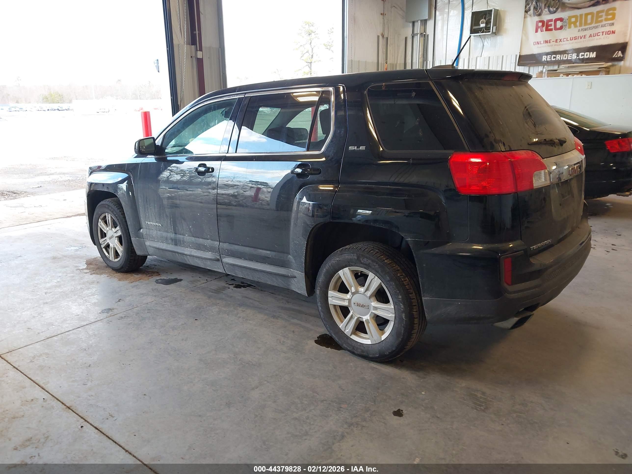 GMC TERRAIN image 3