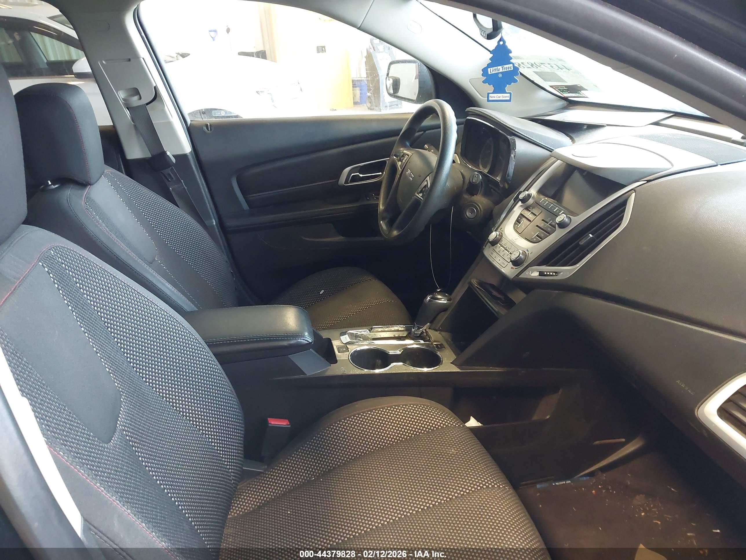 GMC TERRAIN image 5