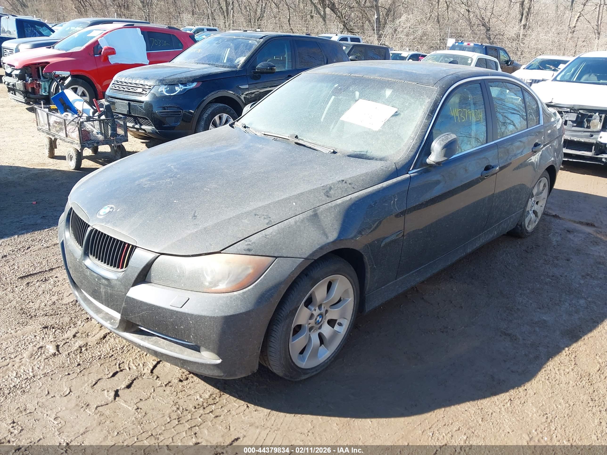 BMW 335XI image 2