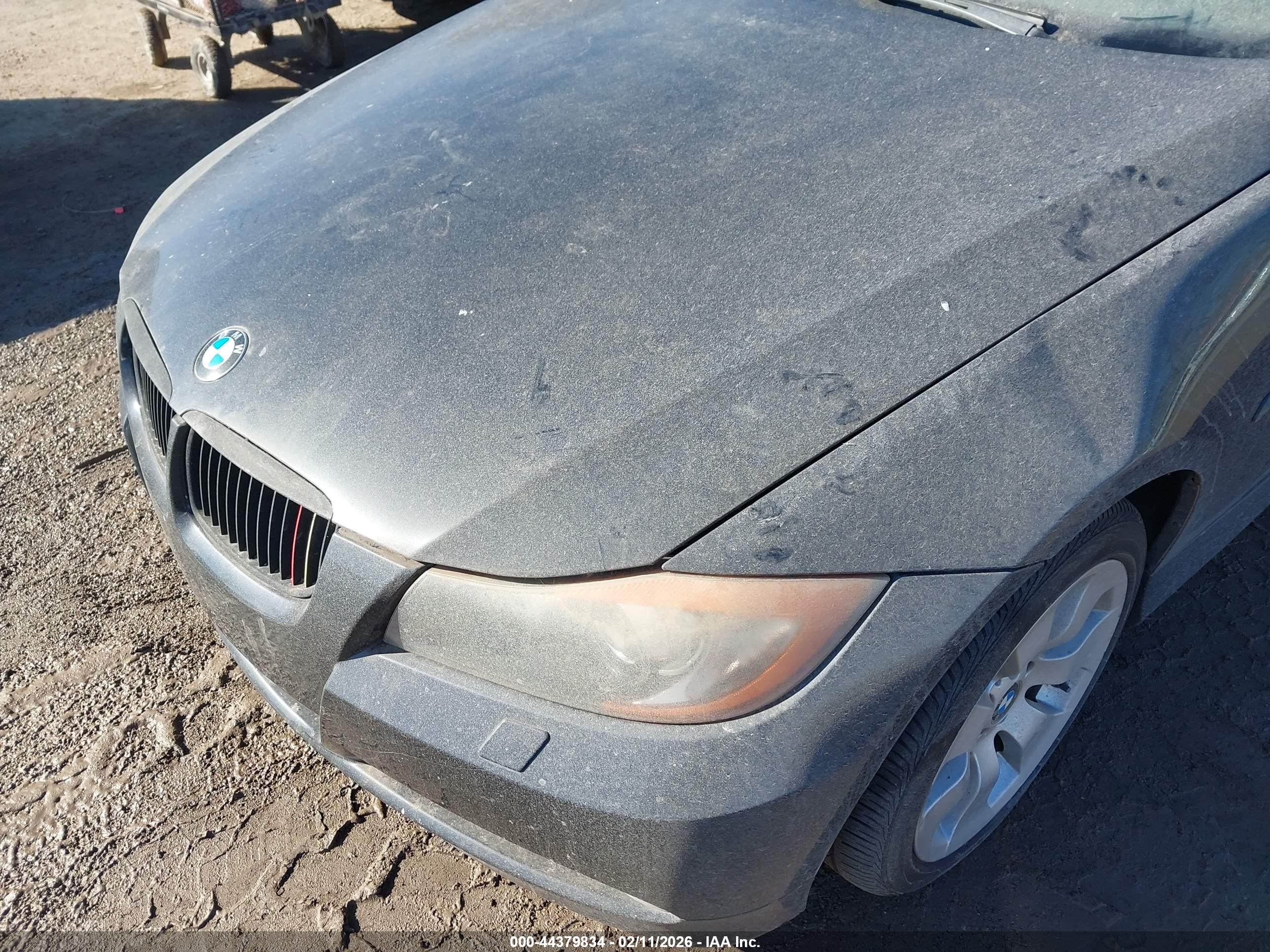 BMW 335XI image 6