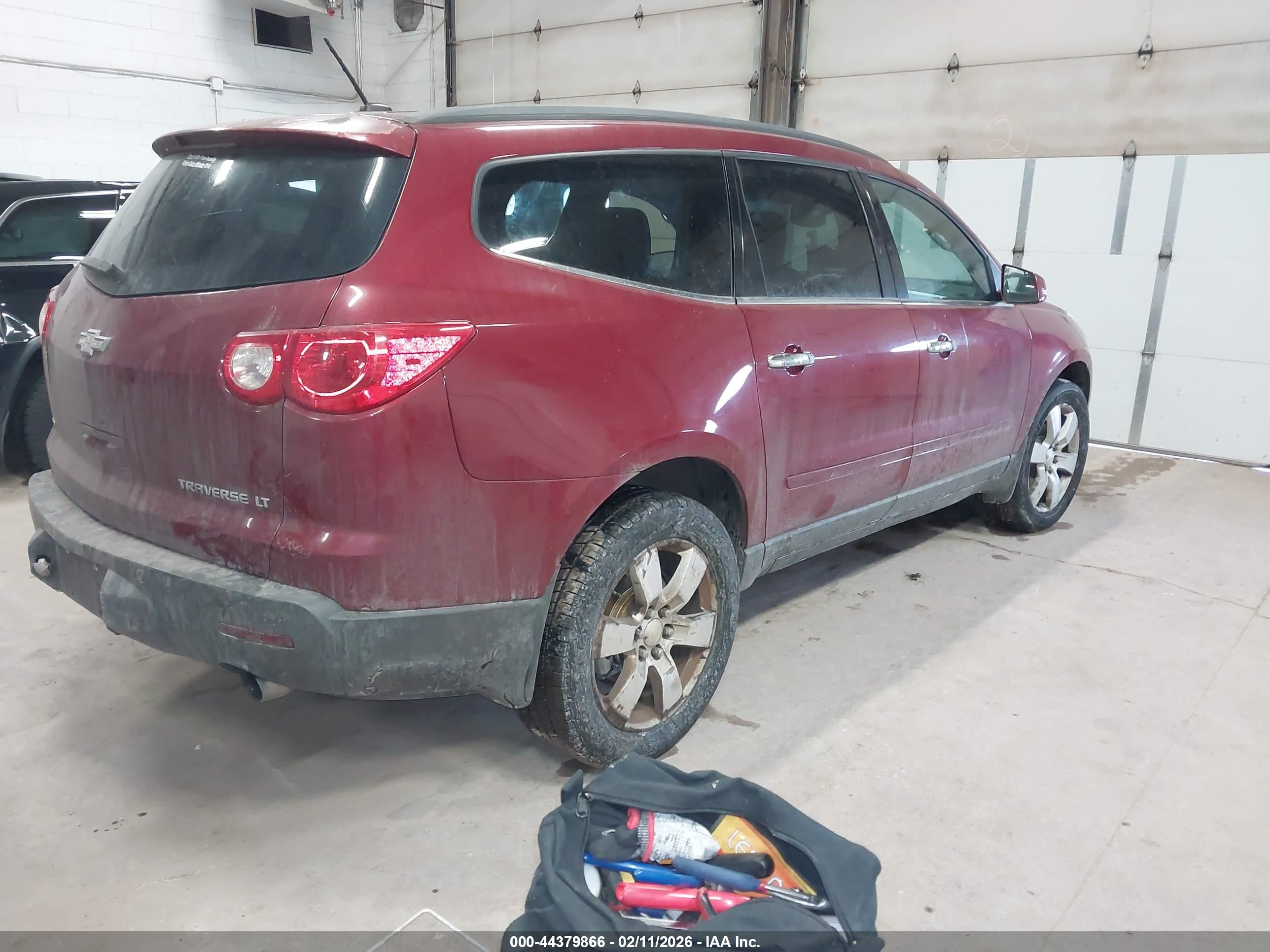 CHEVROLET TRAVERSE image 4