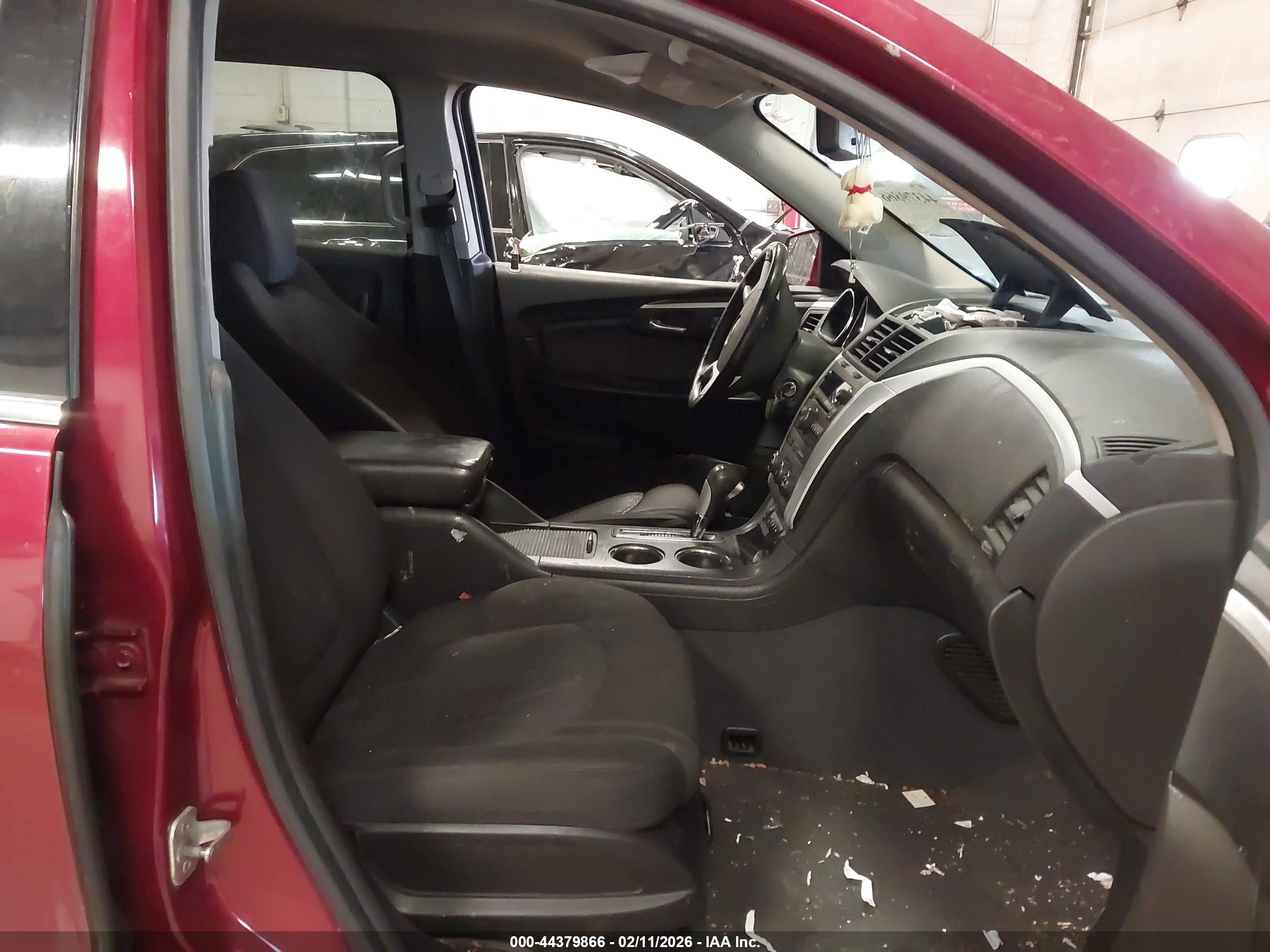 CHEVROLET TRAVERSE image 5