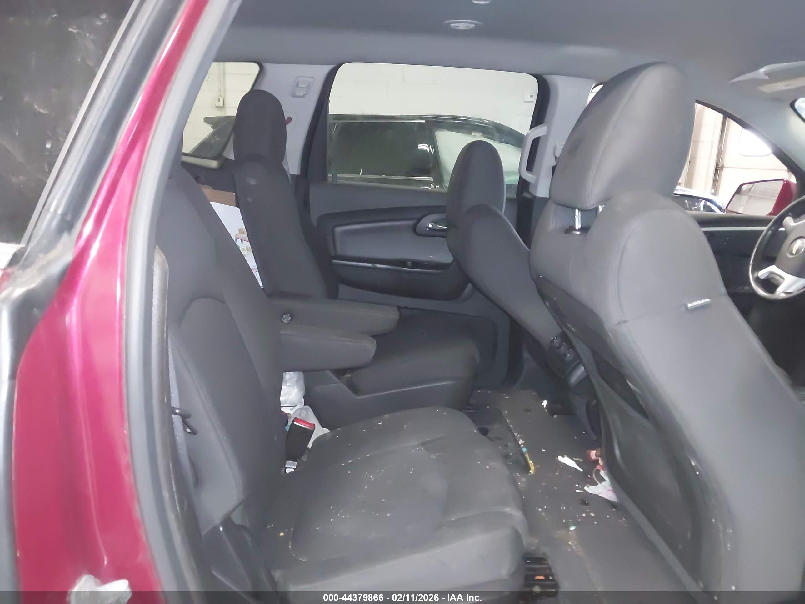 CHEVROLET TRAVERSE image 8