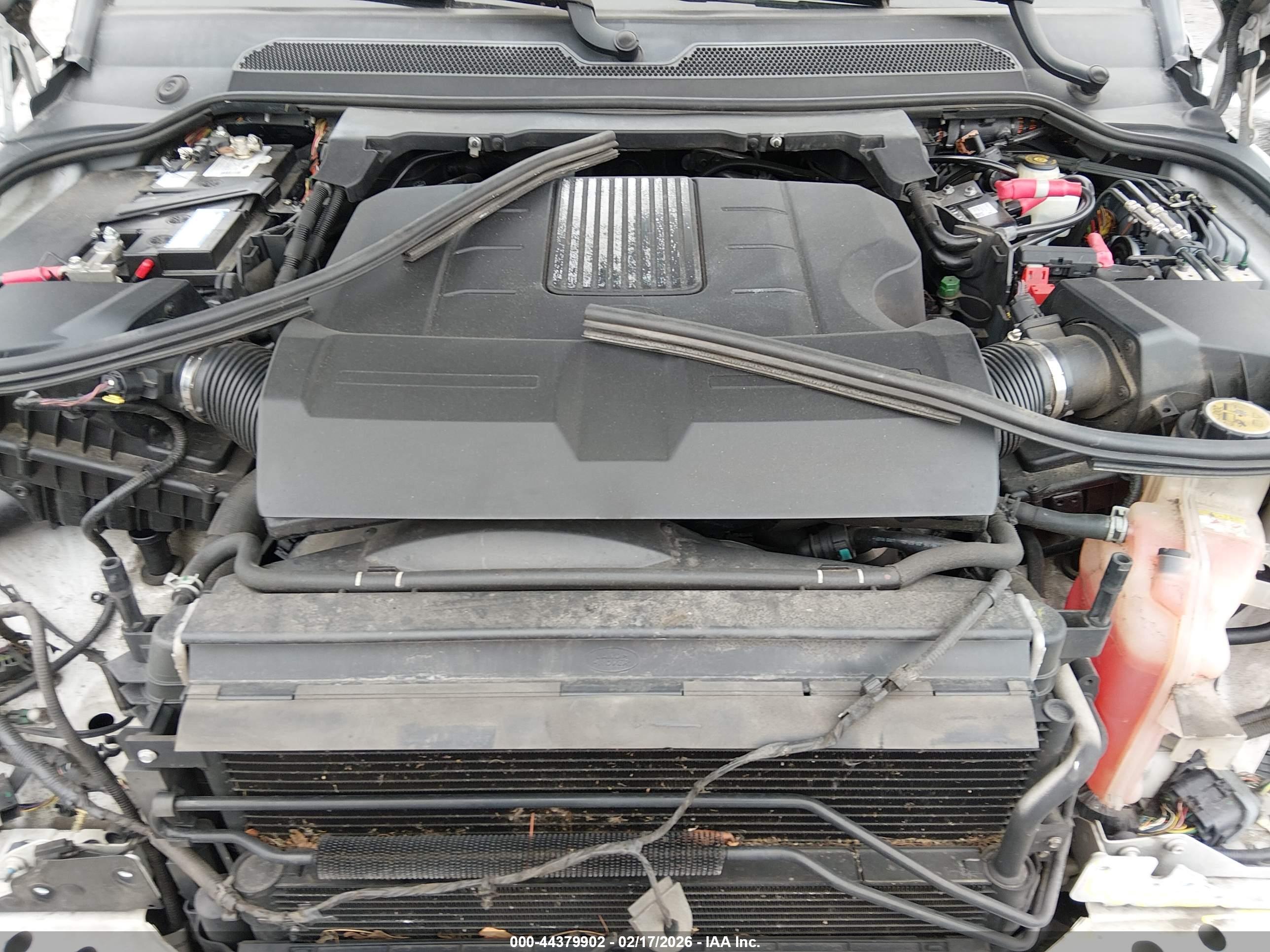 LAND ROVER image 10