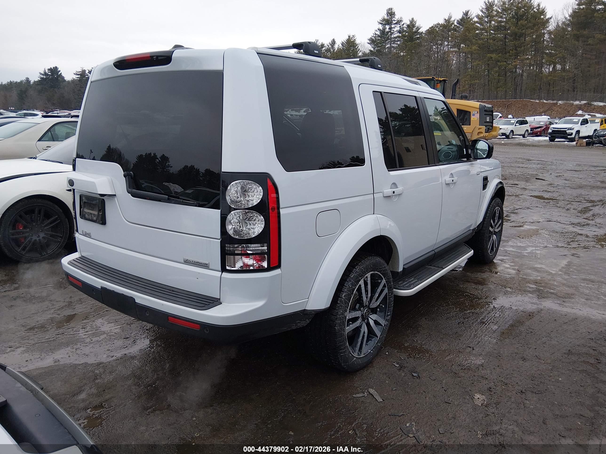 LAND ROVER image 4