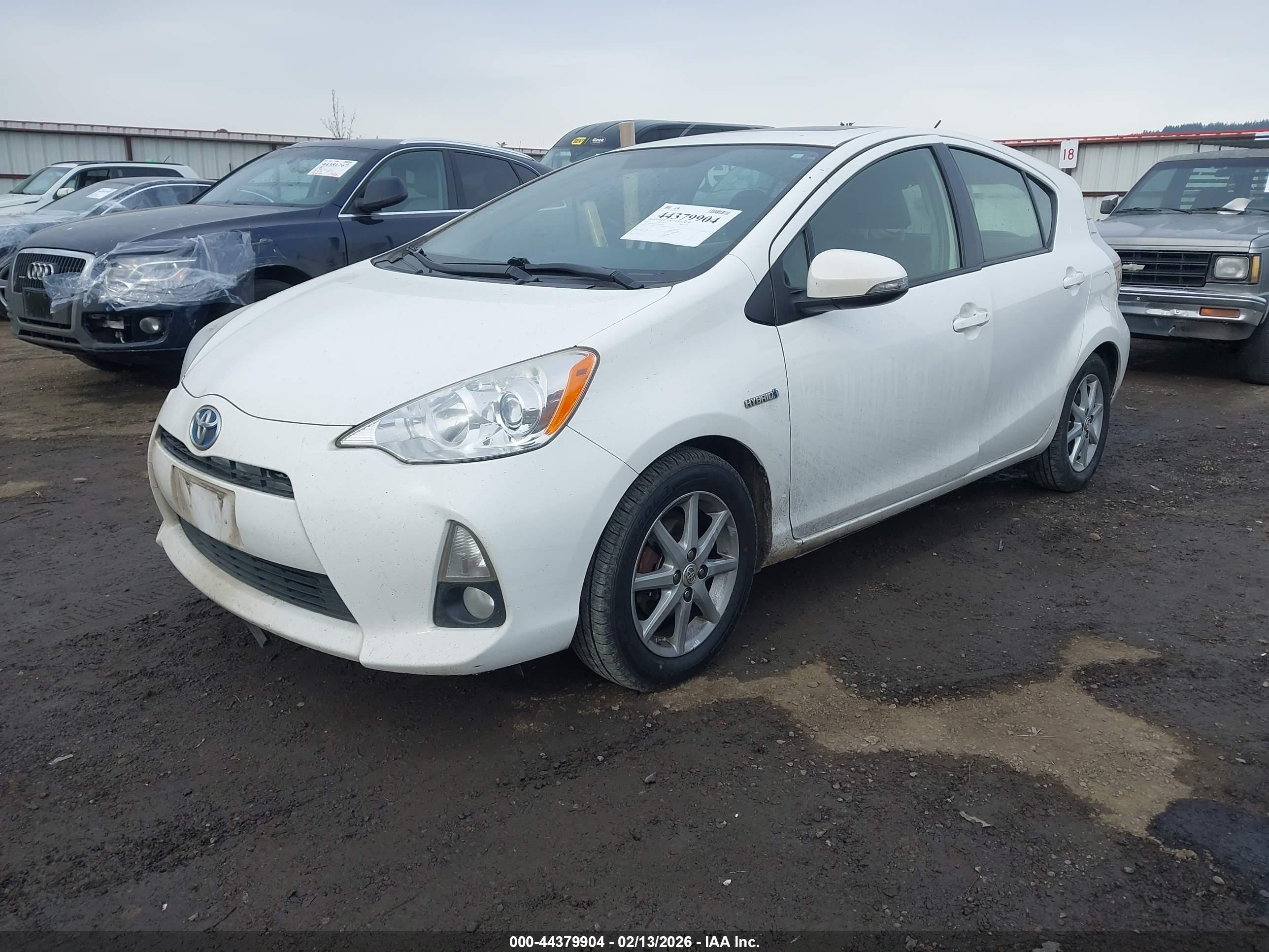 TOYOTA PRIUS image 2