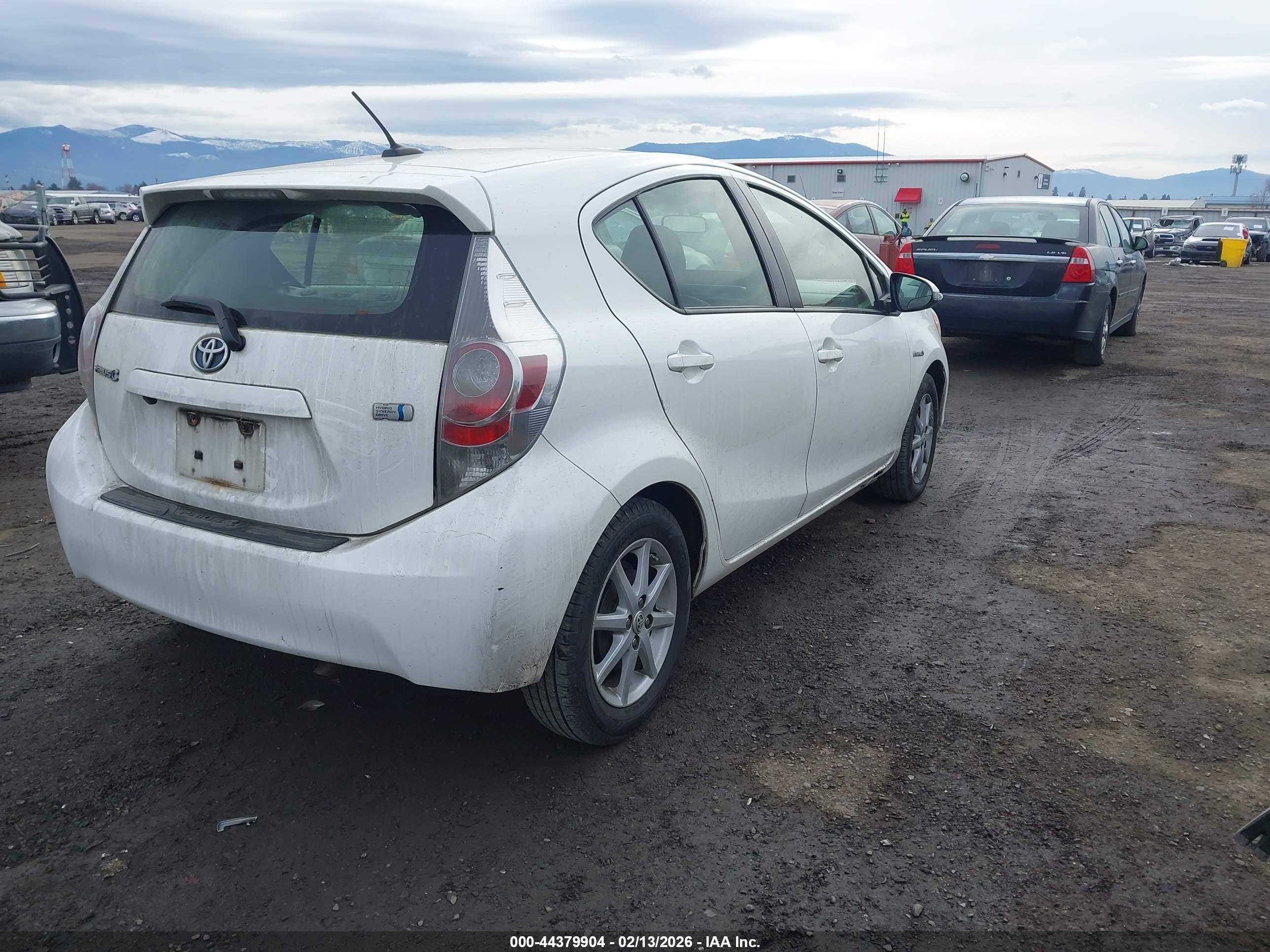 TOYOTA PRIUS image 4