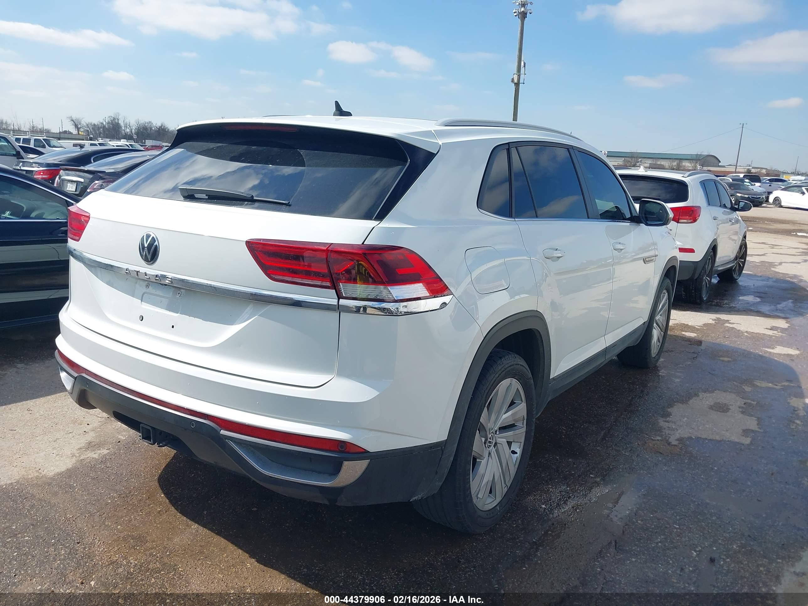 VOLKSWAGEN ATLAS image 4