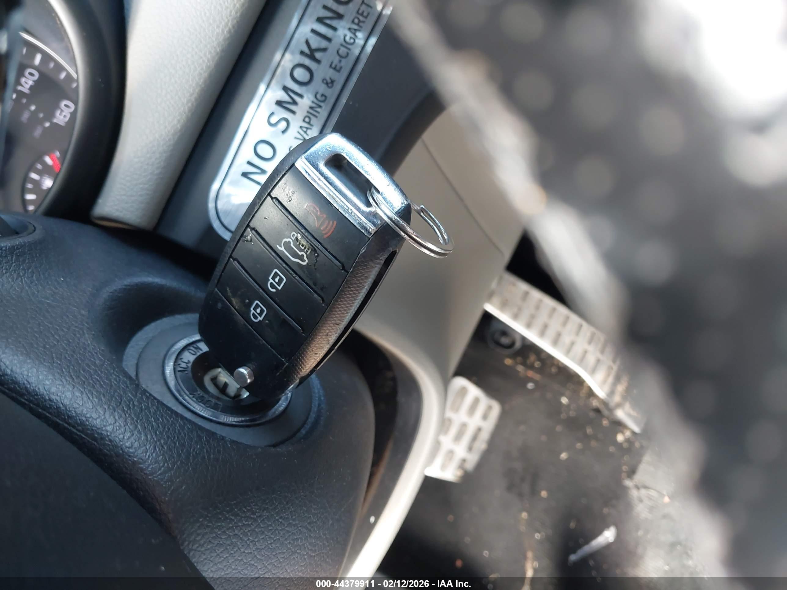 KIA SPORTAGE image 11