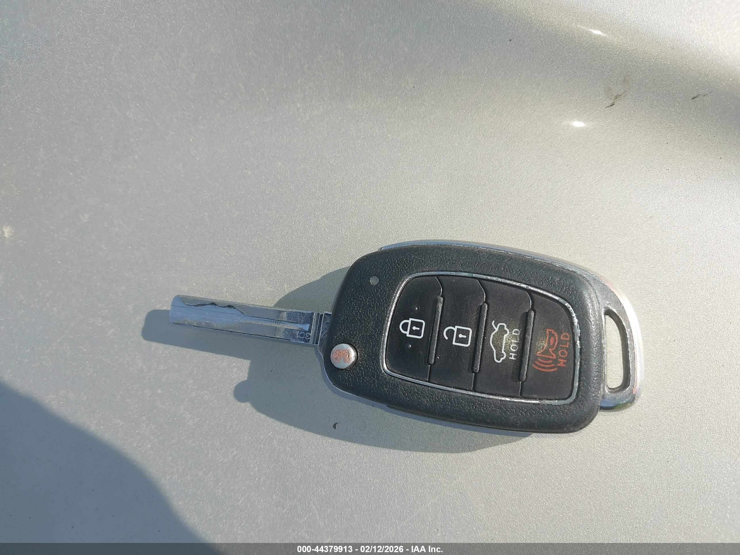 HYUNDAI SONATA image 11