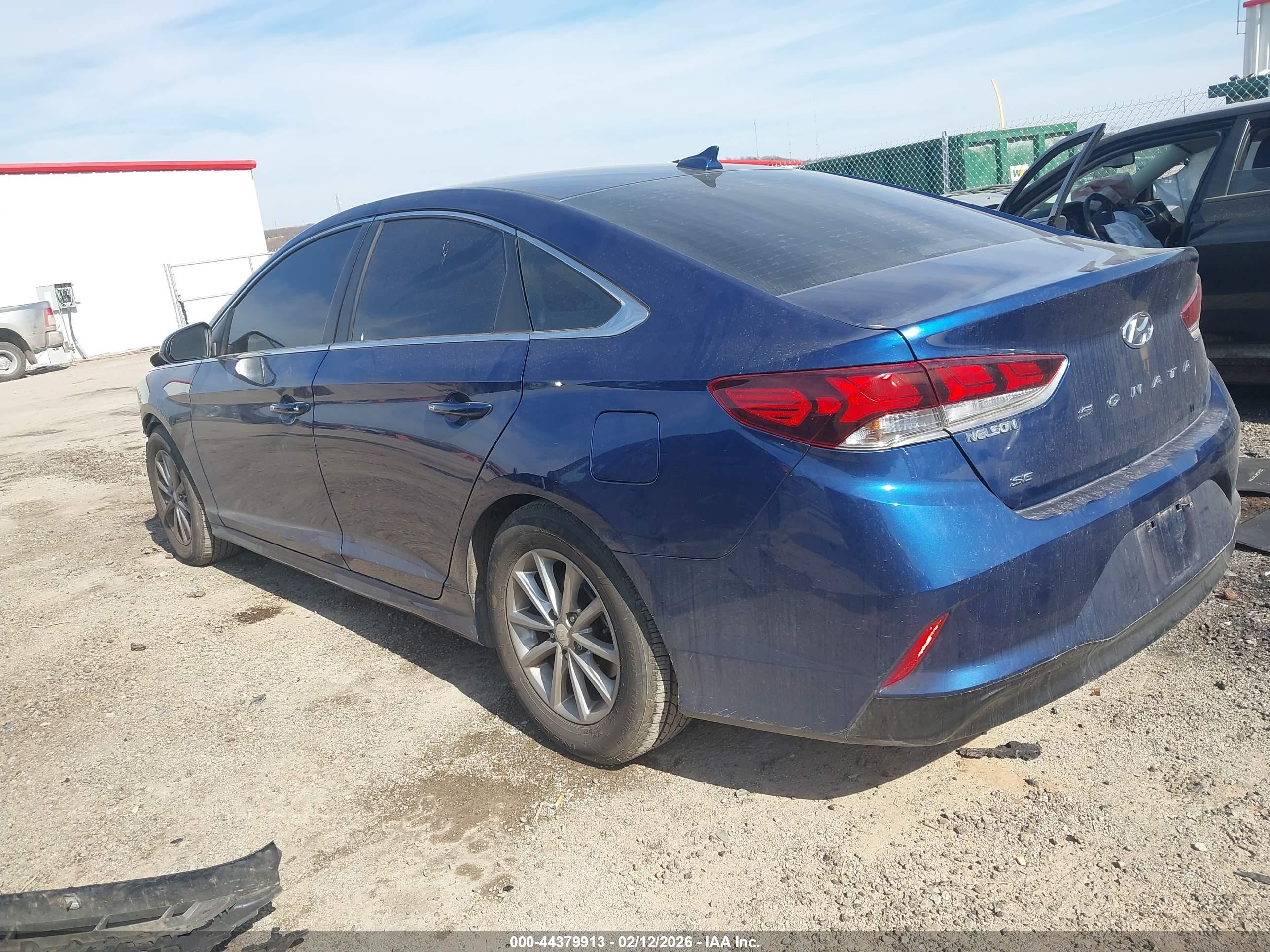 HYUNDAI SONATA image 3