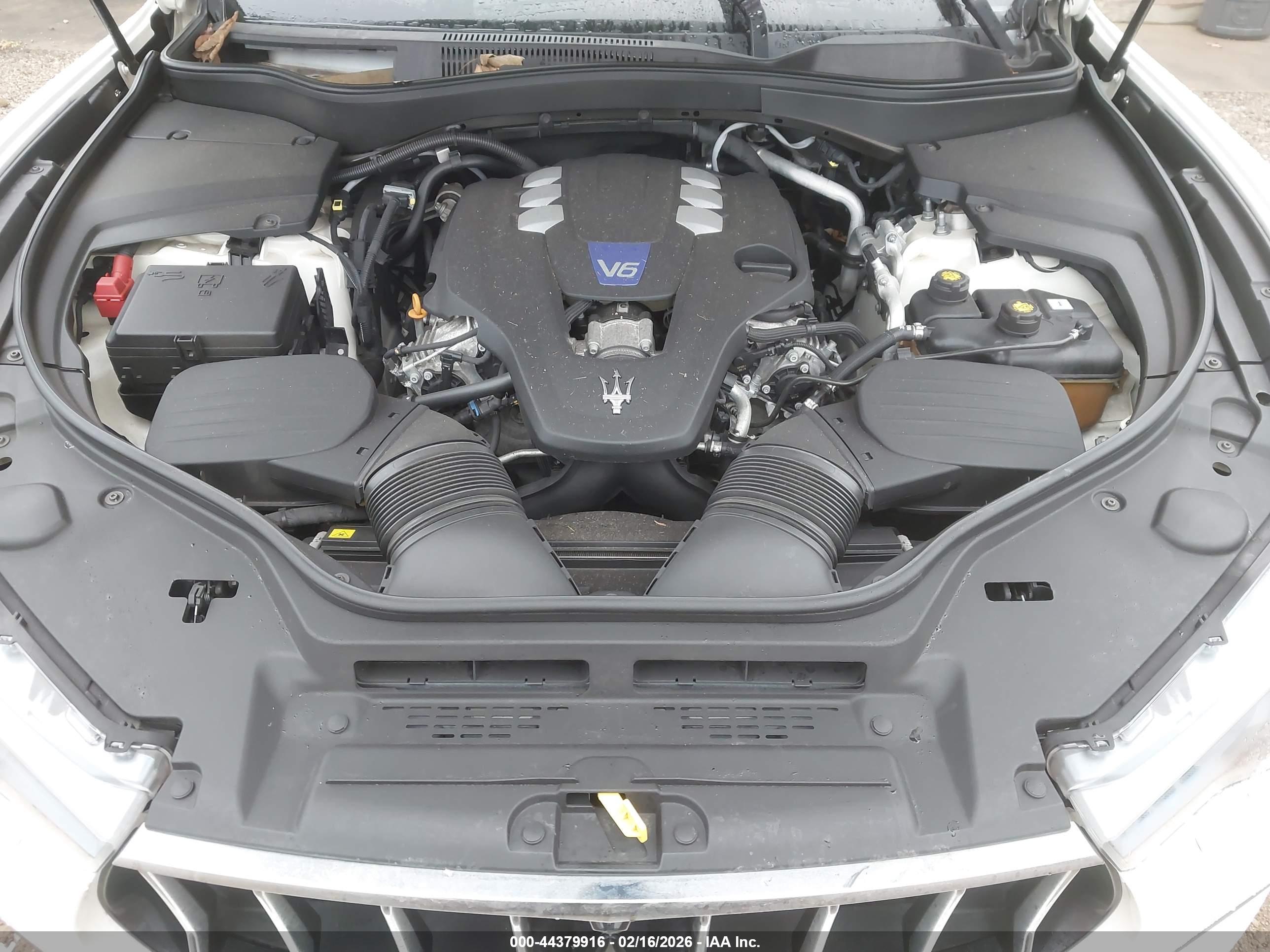 MASERATI LEVANTE image 10