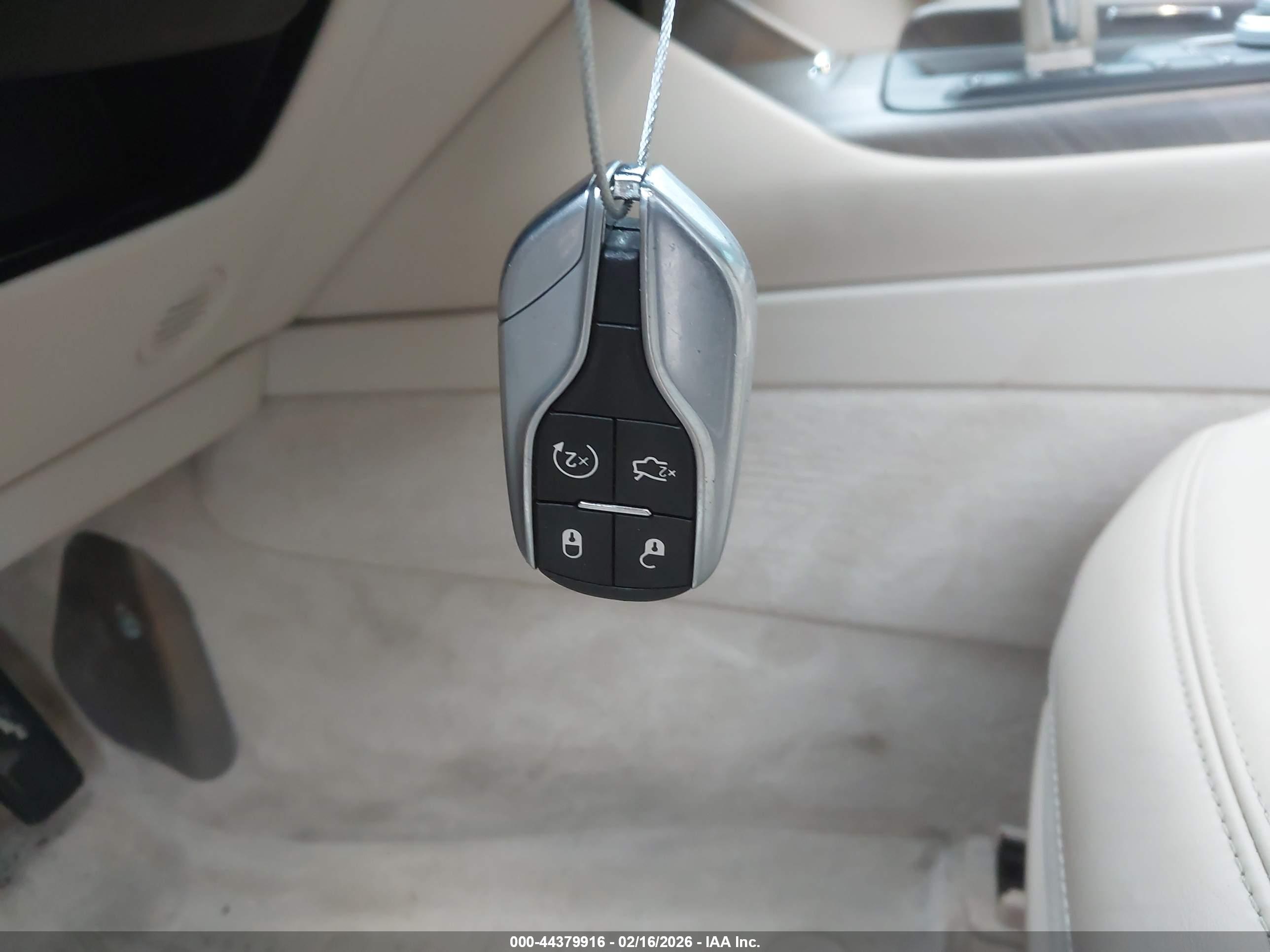 MASERATI LEVANTE image 11