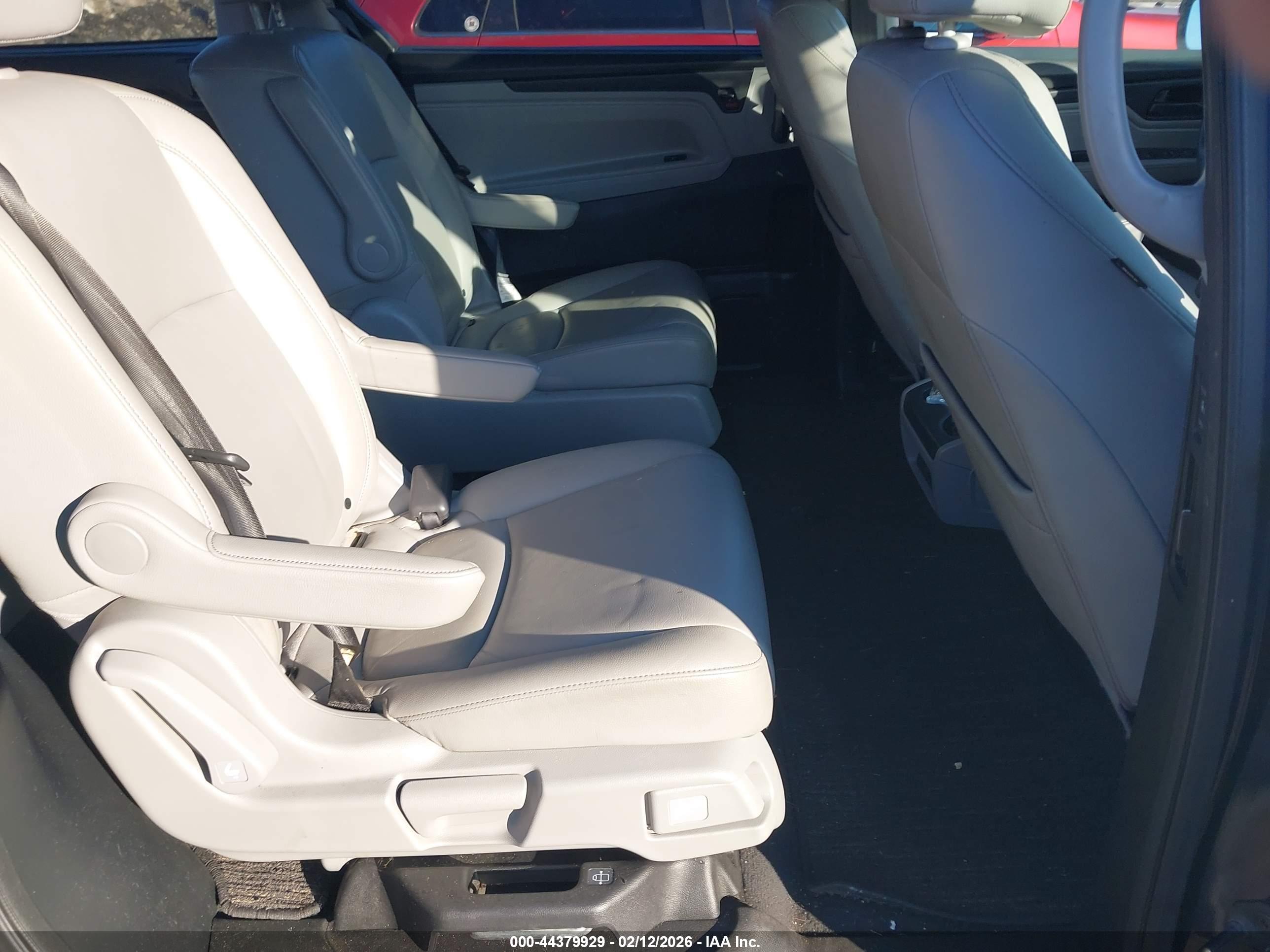 HONDA ODYSSEY image 8
