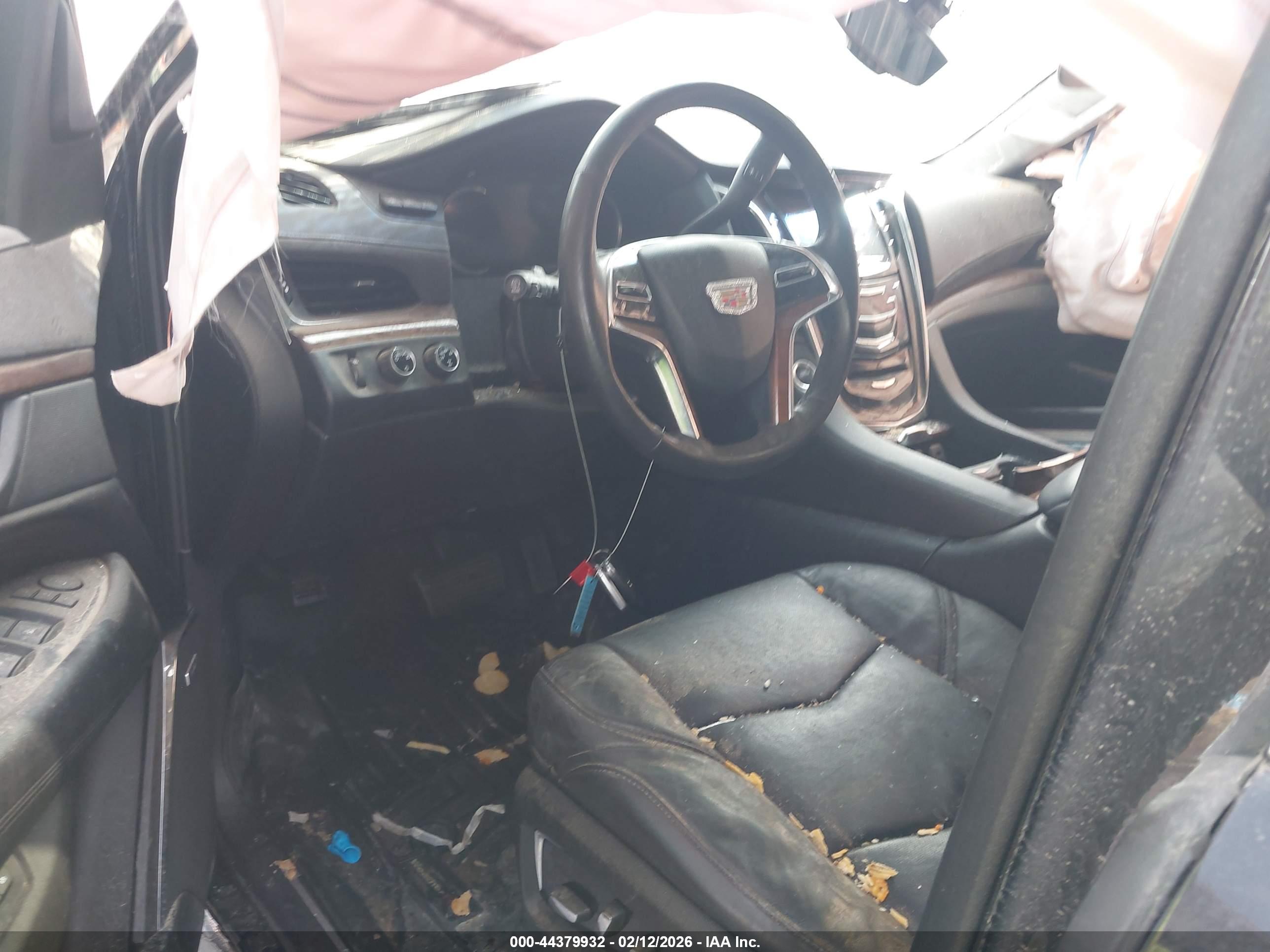 CADILLAC ESCALADE image 5