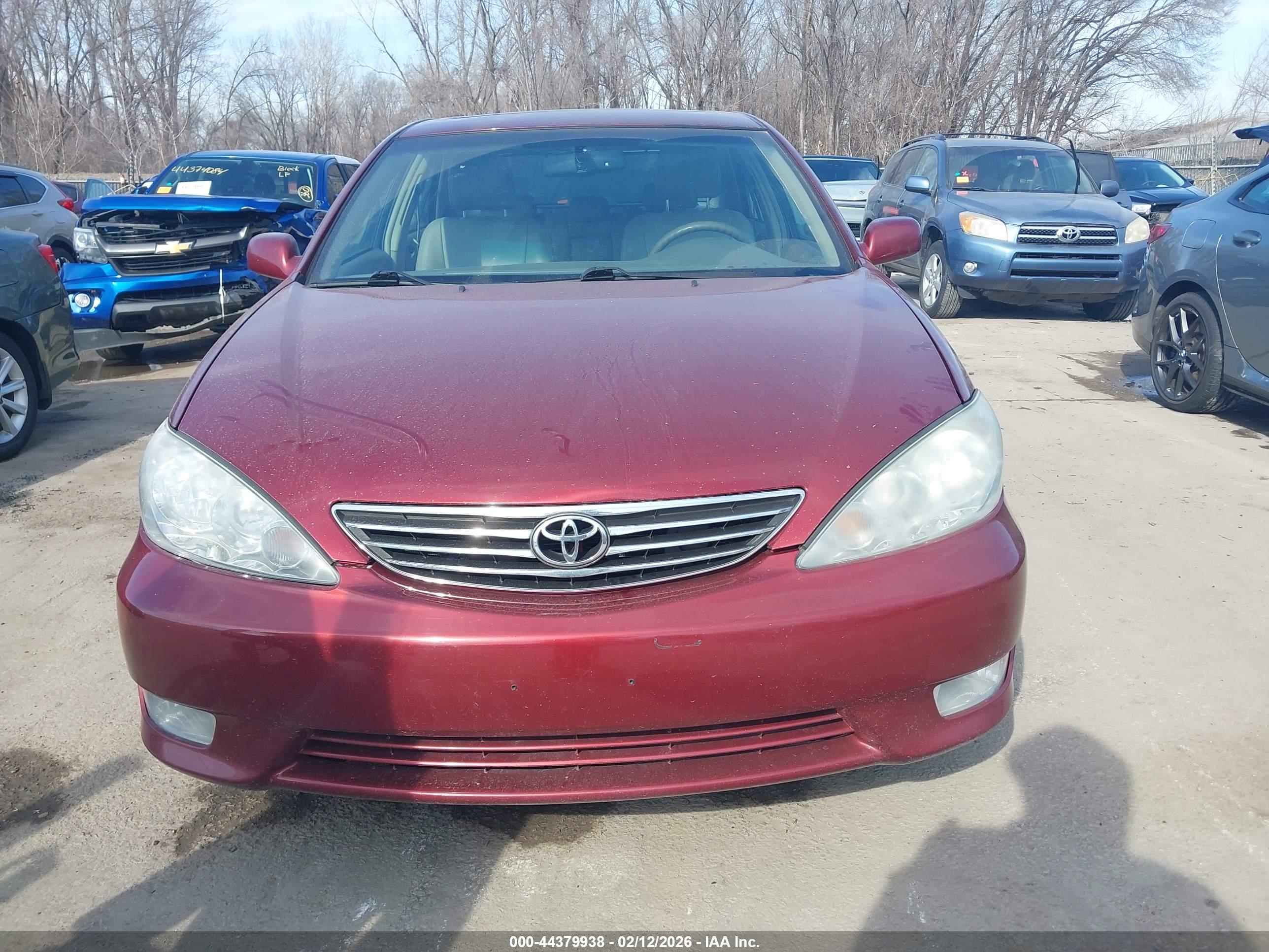TOYOTA CAMRY image 6