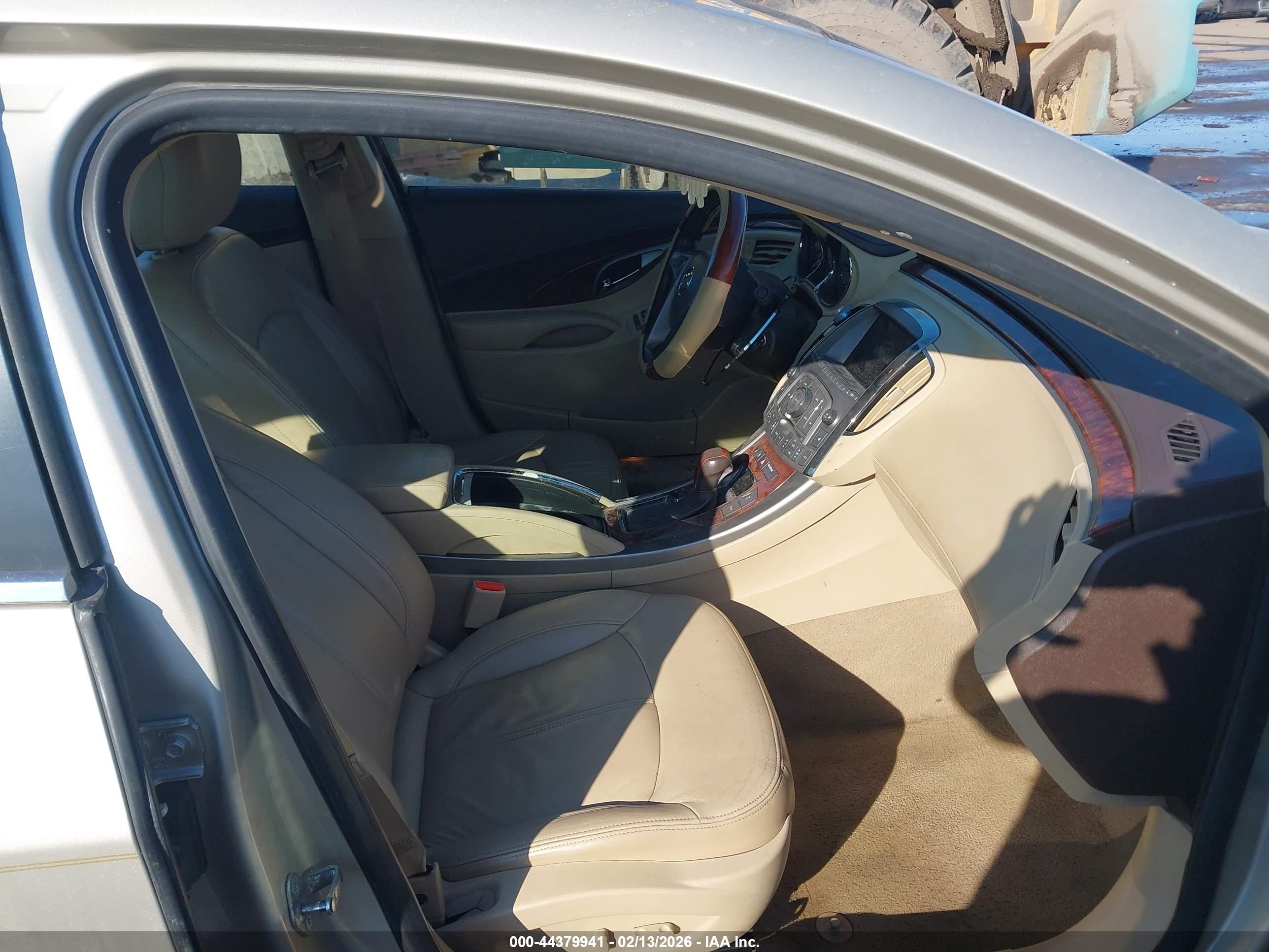 BUICK LACROSSE image 5