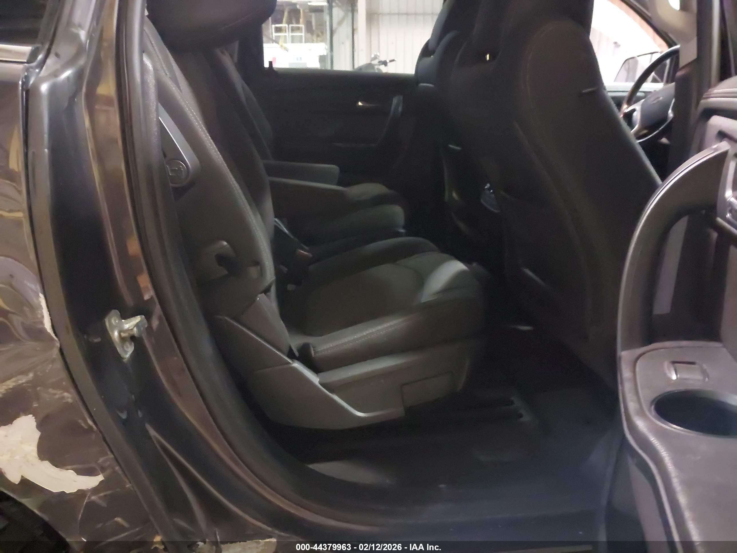 CHEVROLET TRAVERSE image 8