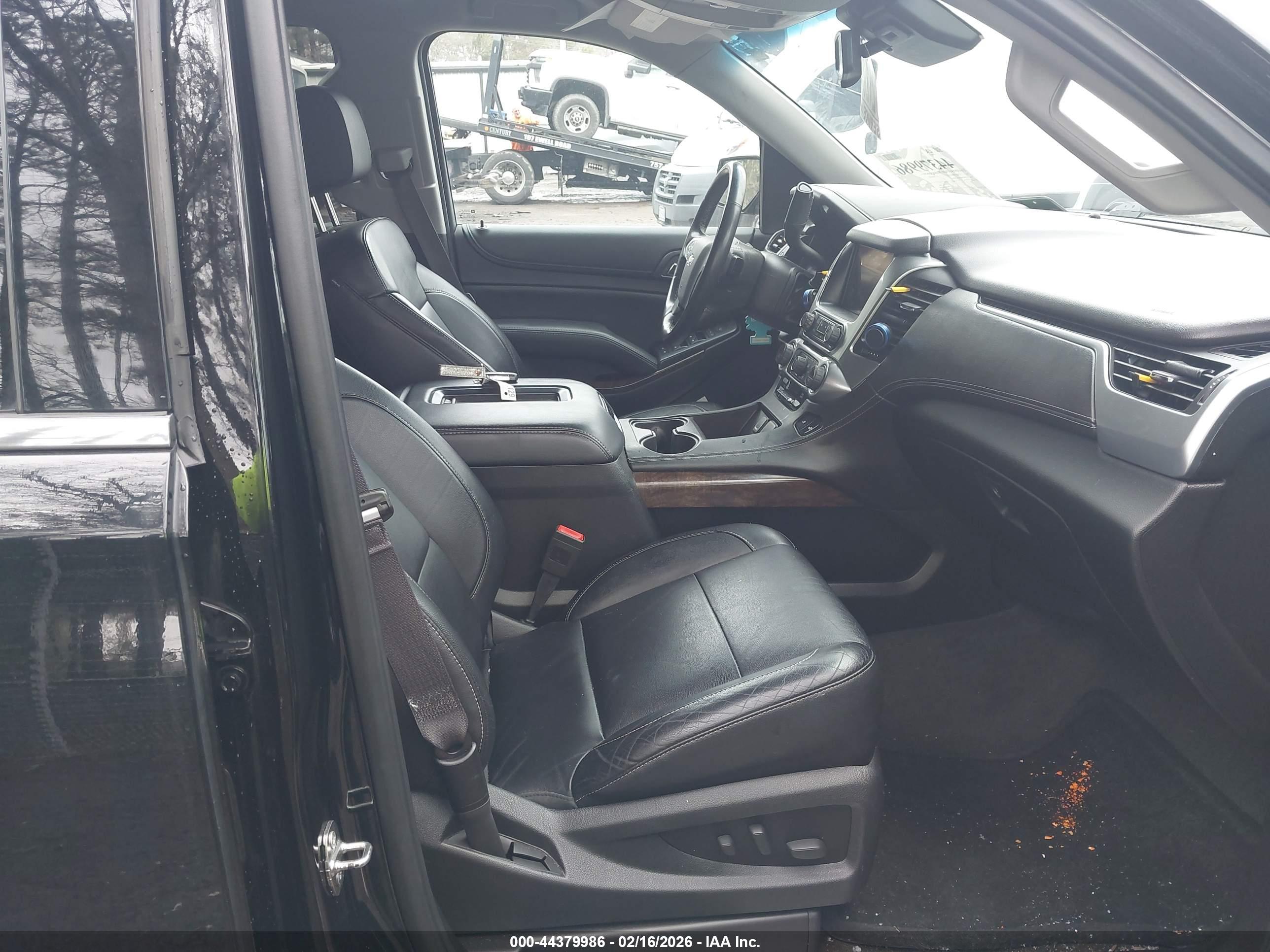 CHEVROLET TAHOE image 5