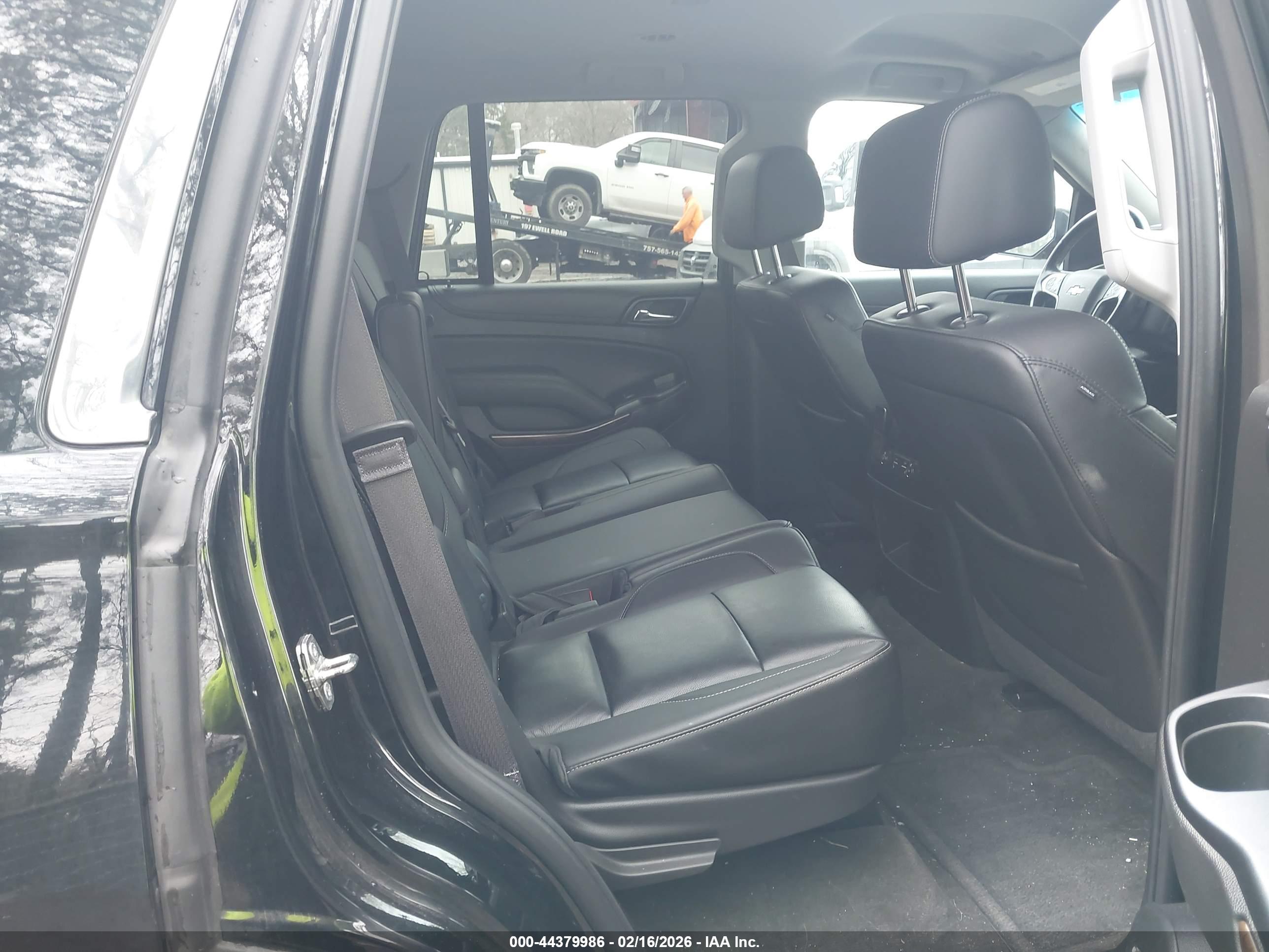 CHEVROLET TAHOE image 8