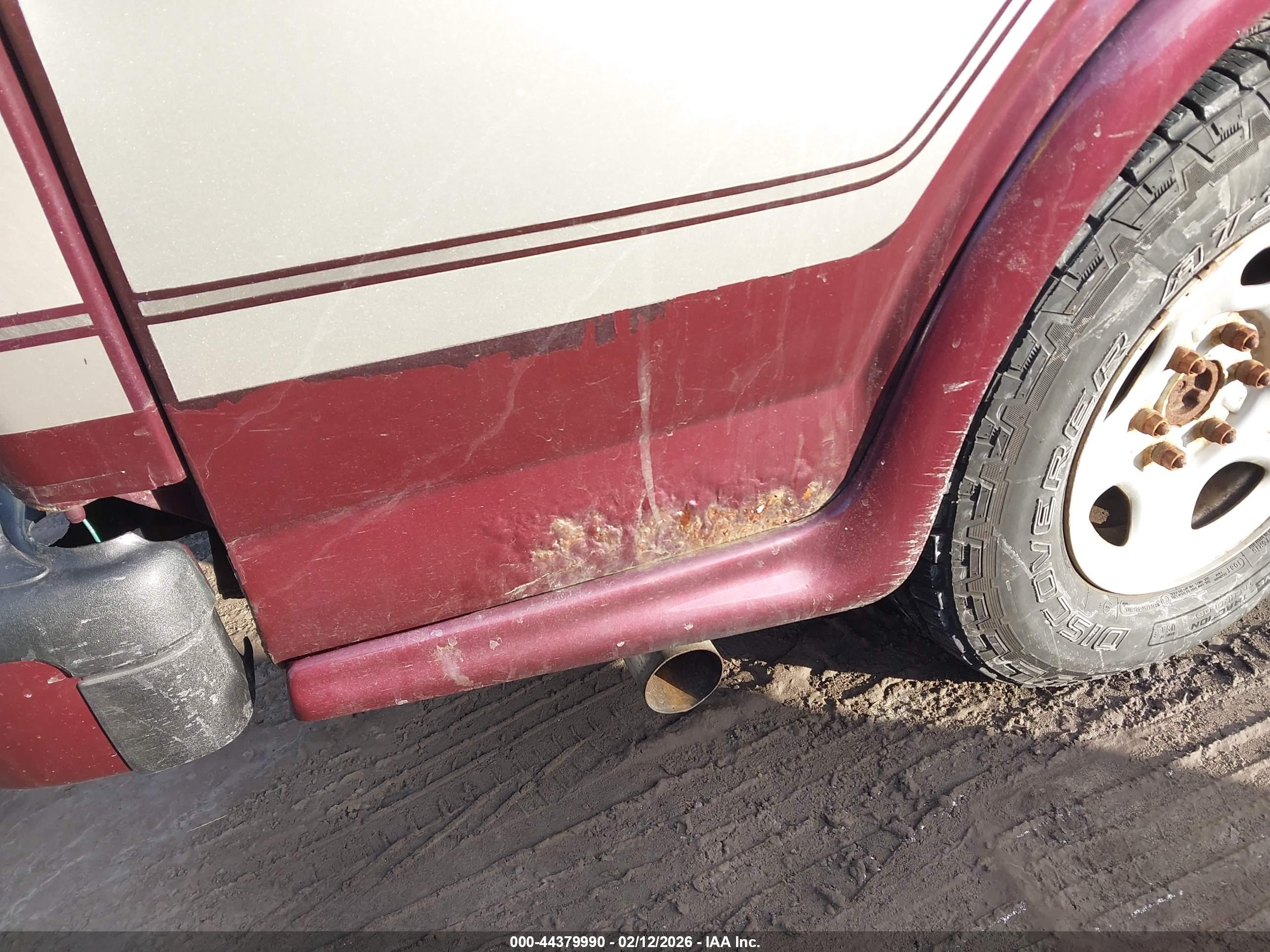 GMC SAVANA image 6