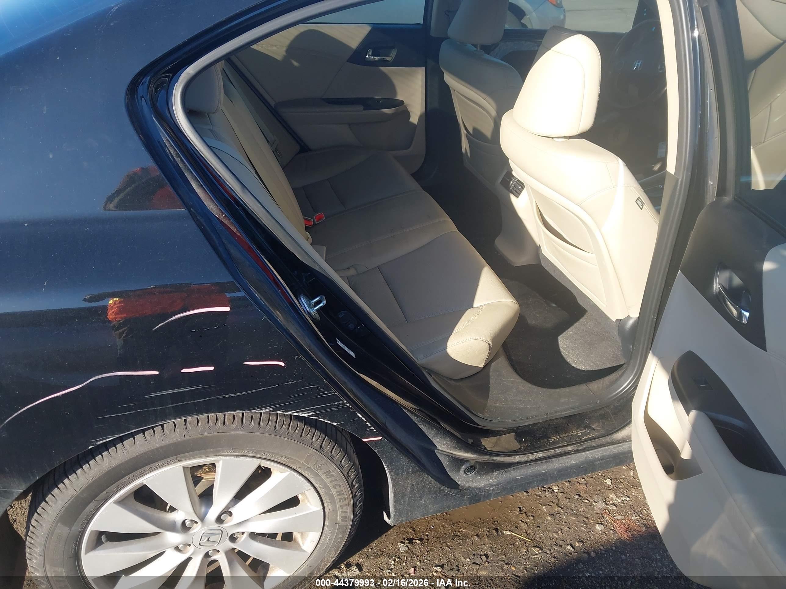 HONDA ACCORD image 8