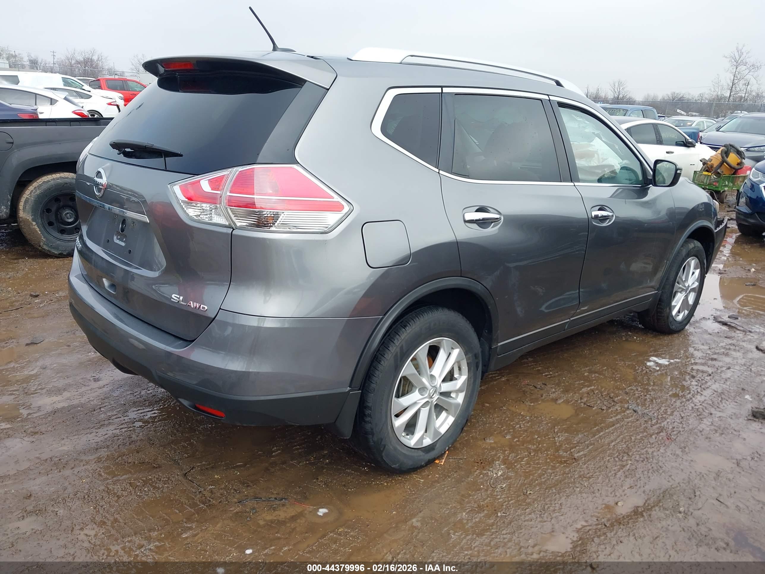 NISSAN ROGUE image 4